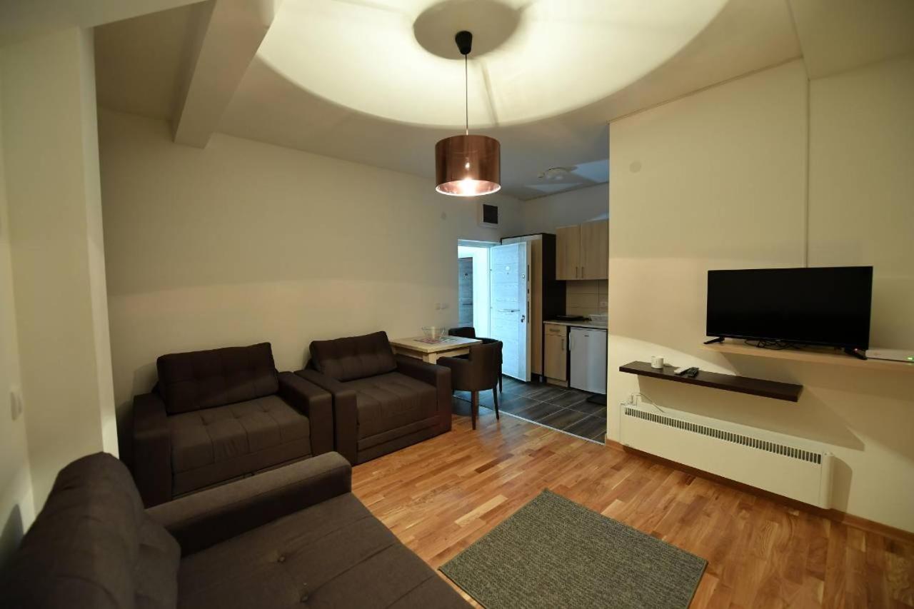 Dvori Apartments
