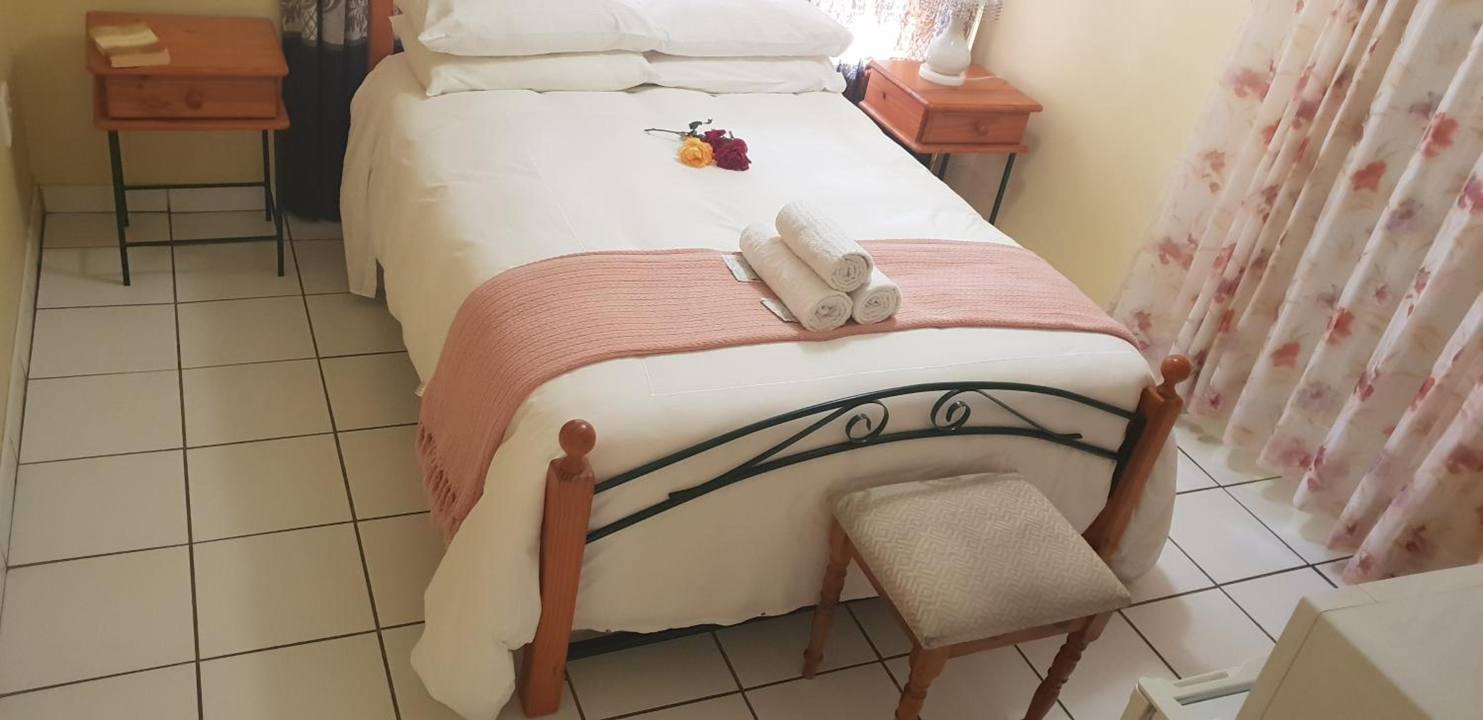 Ebenezer Guesthouse Bluewater Bay