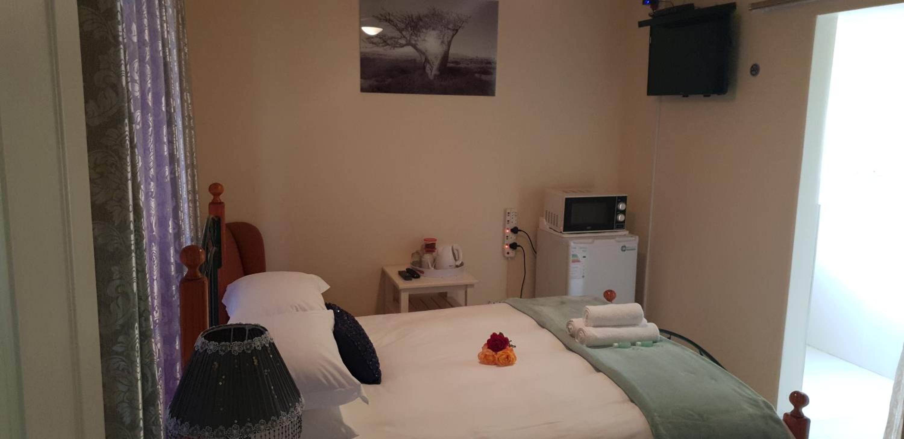 Ebenezer Guesthouse Bluewater Bay