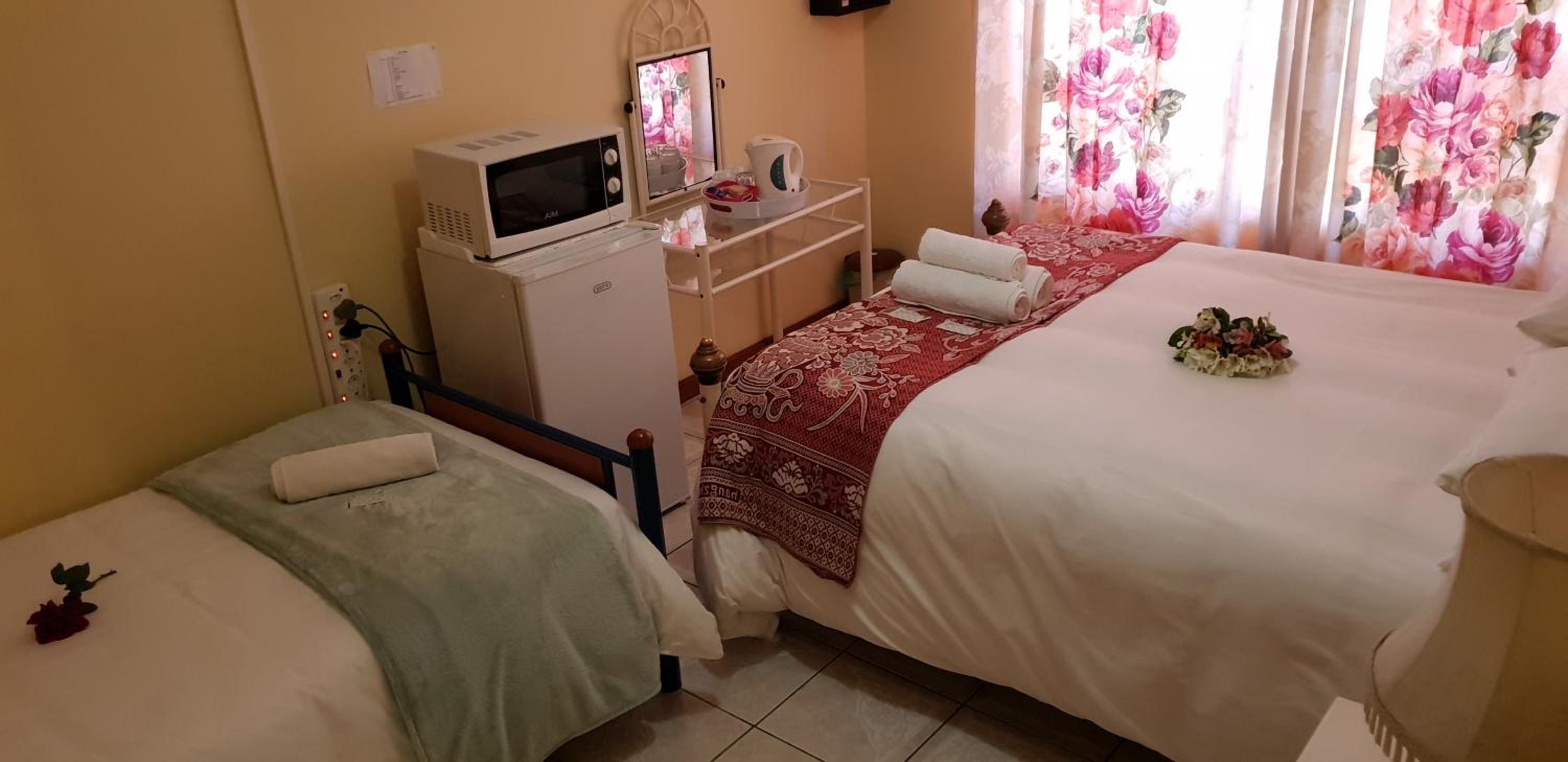 Ebenezer Guesthouse Bluewater Bay