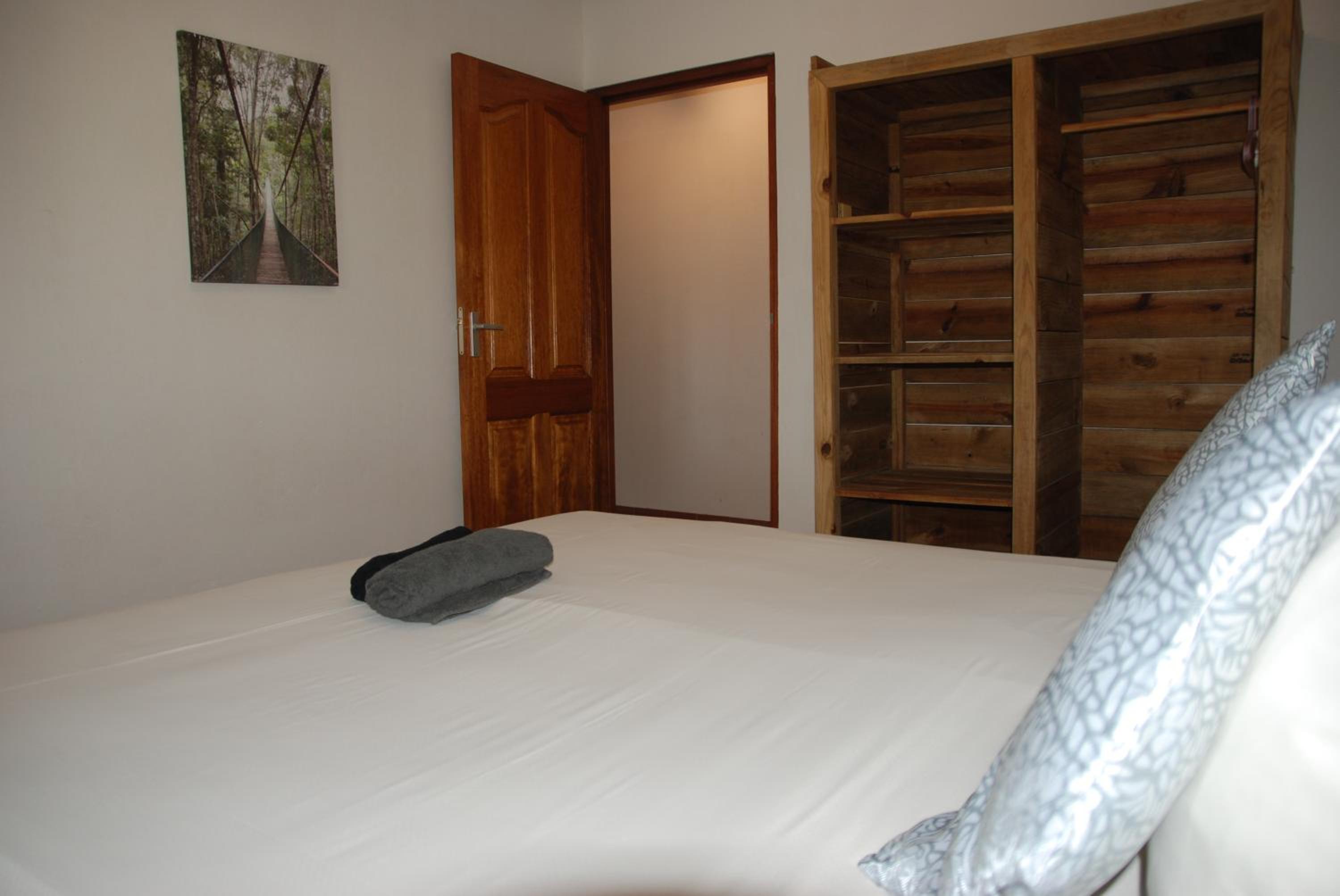 Mirador Apartments