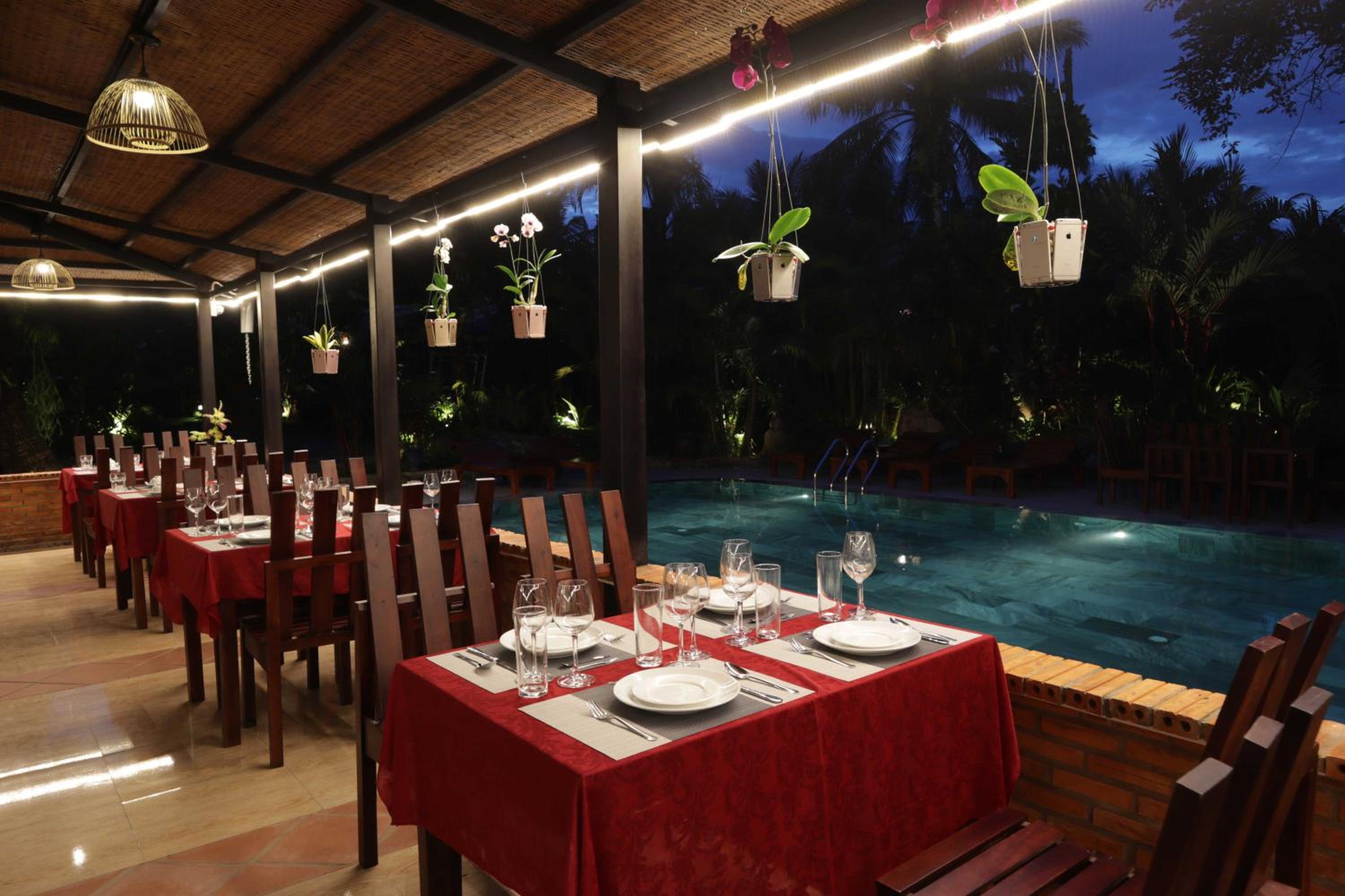 La Paloma Resort