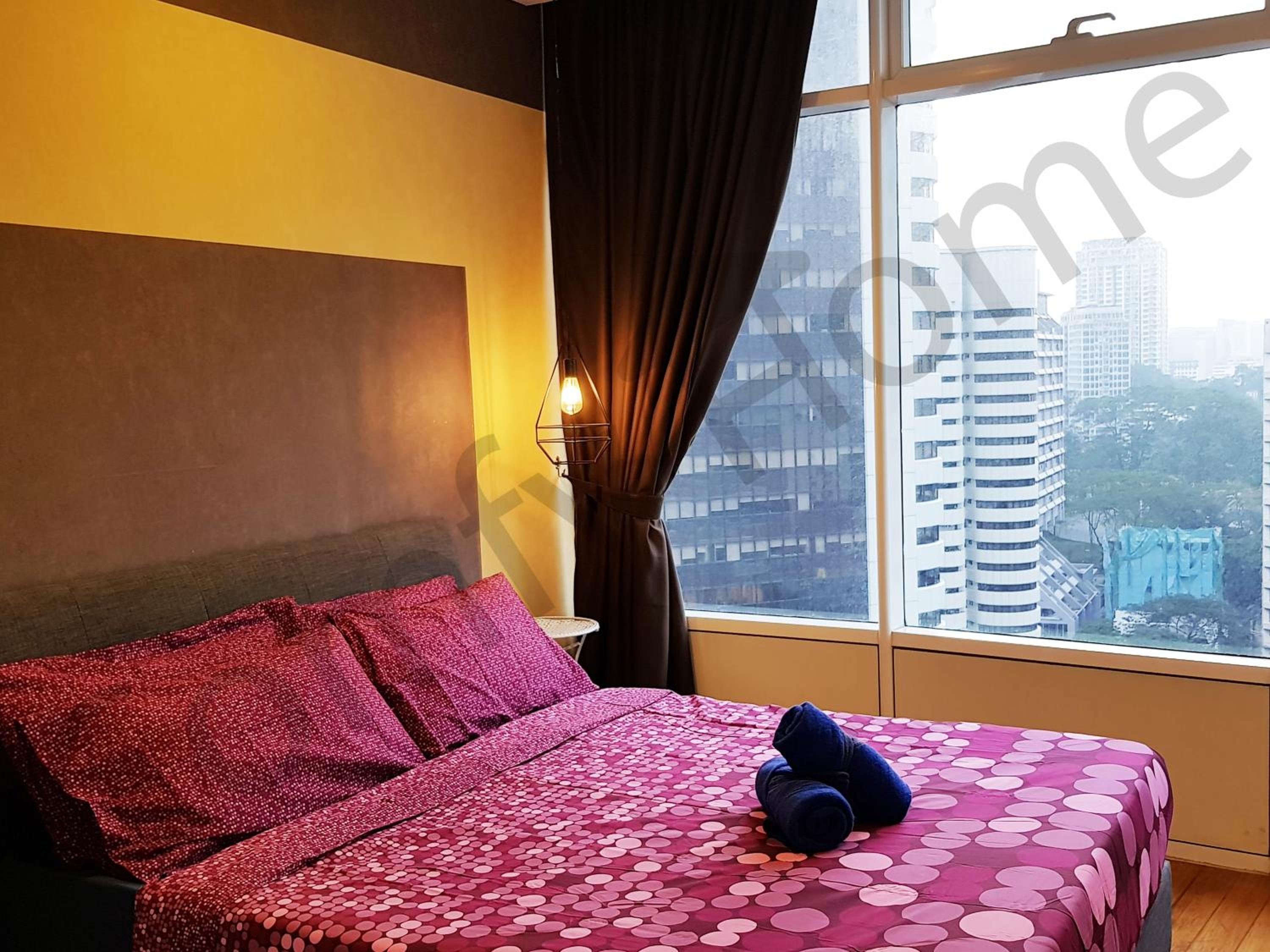 5 STAR & LUXURY Apartment near KLCC/ KL City Centre