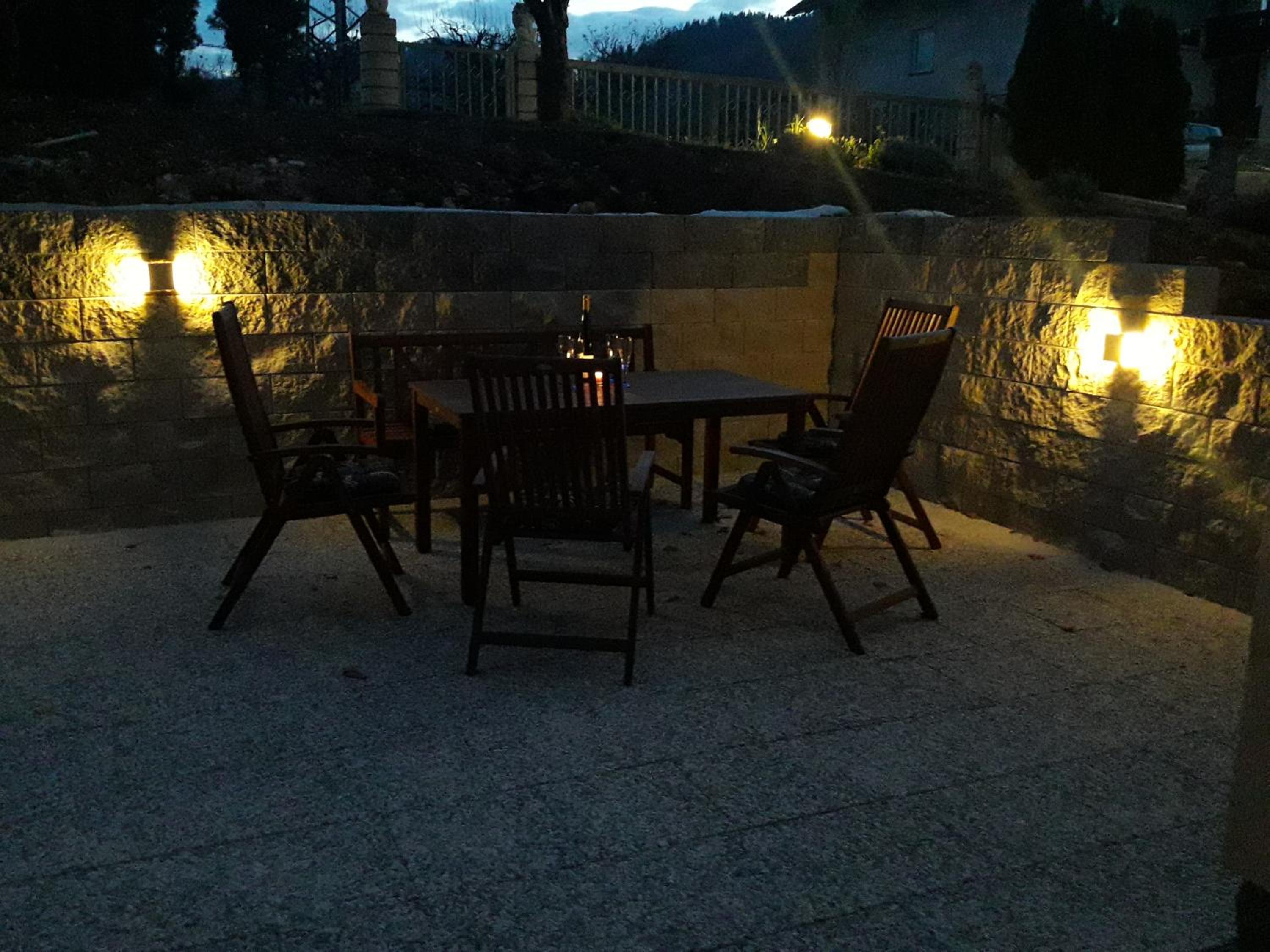 Photo 6