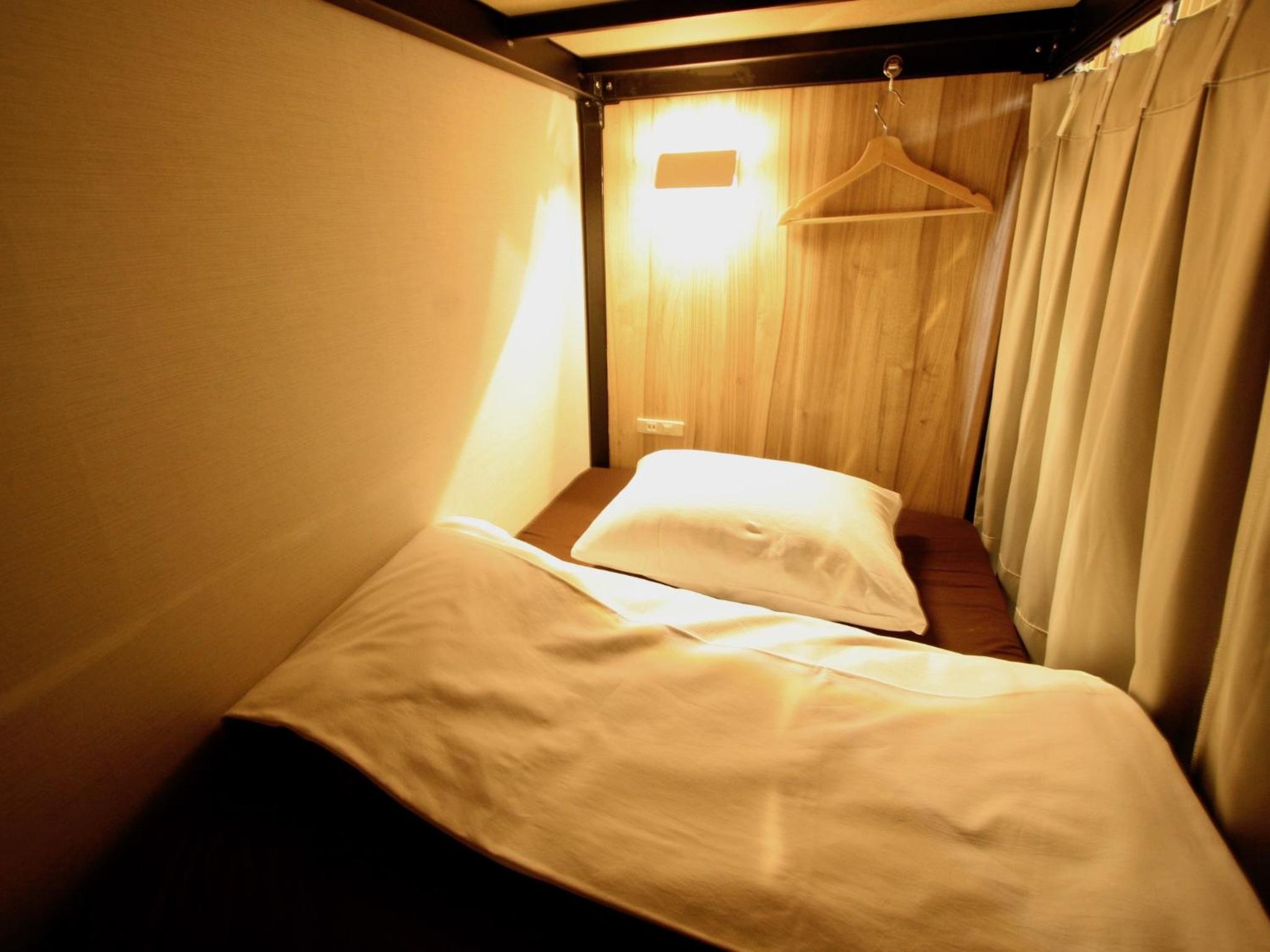 Namba Guesthouse HIVE