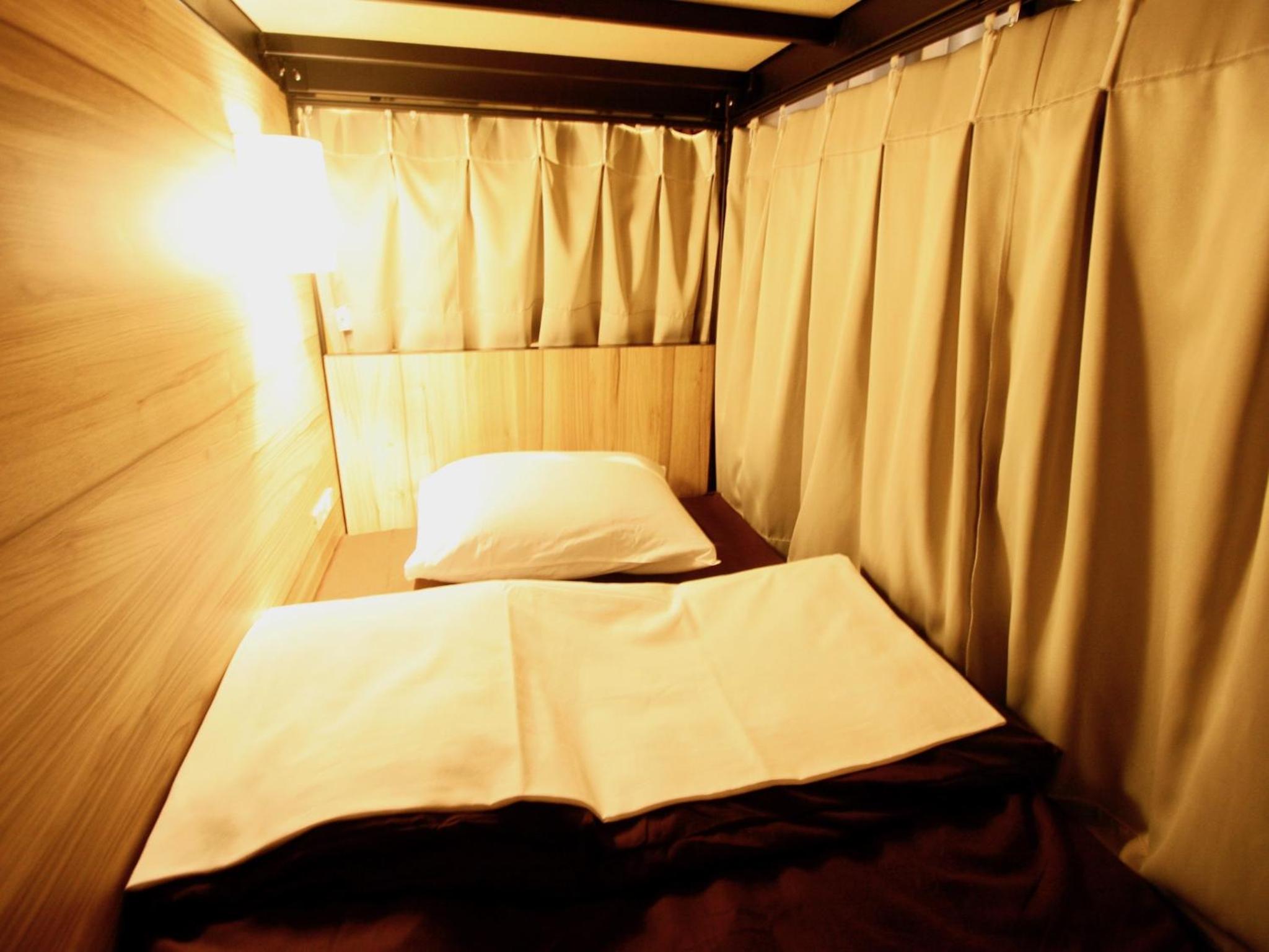 Namba Guesthouse HIVE