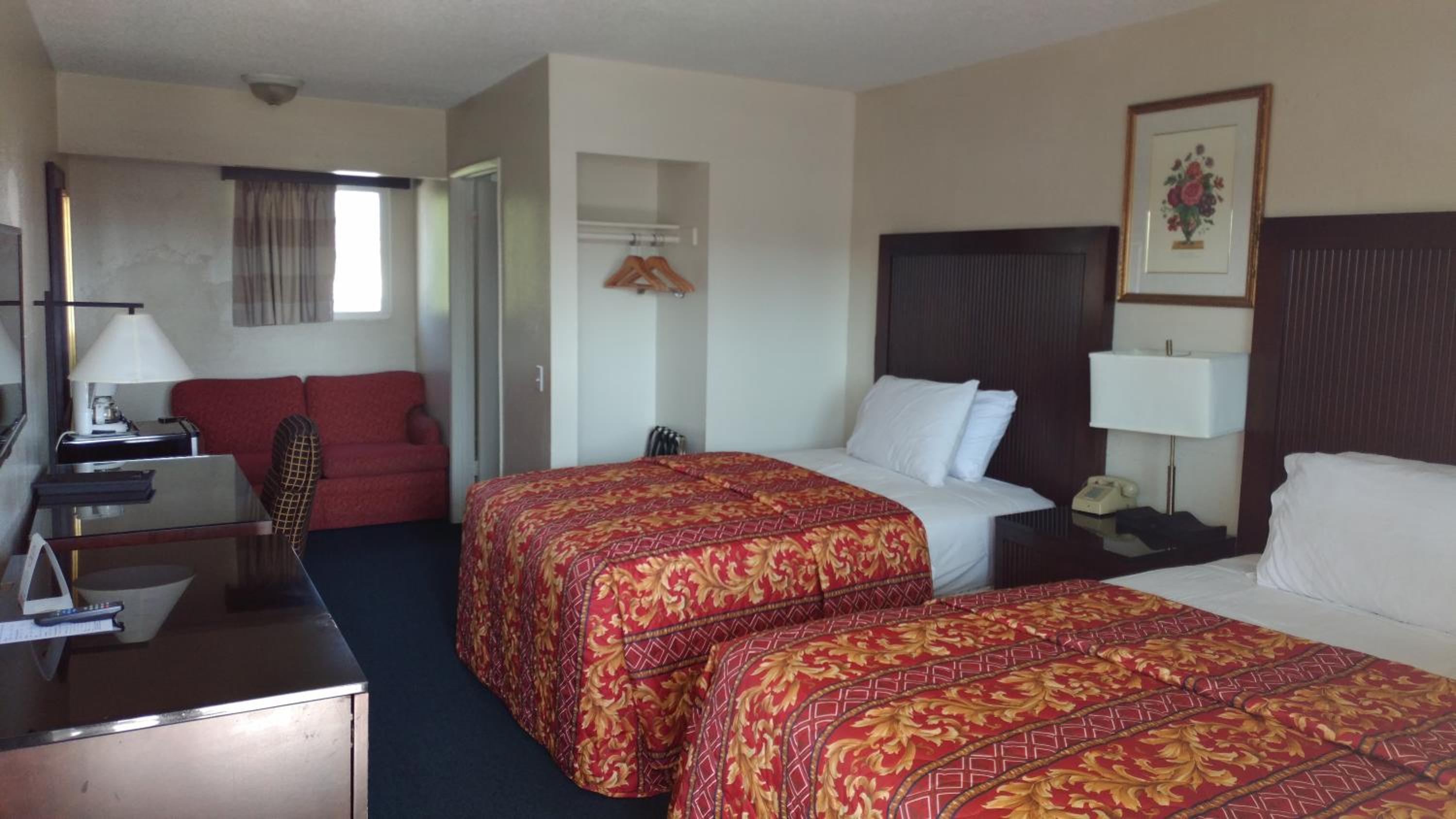 Rosemead Vacations - Valley Hotel - Property Image 6