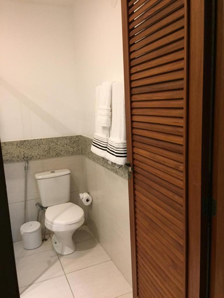 Apartamento 2 suítes em condomínio de luxo no centro