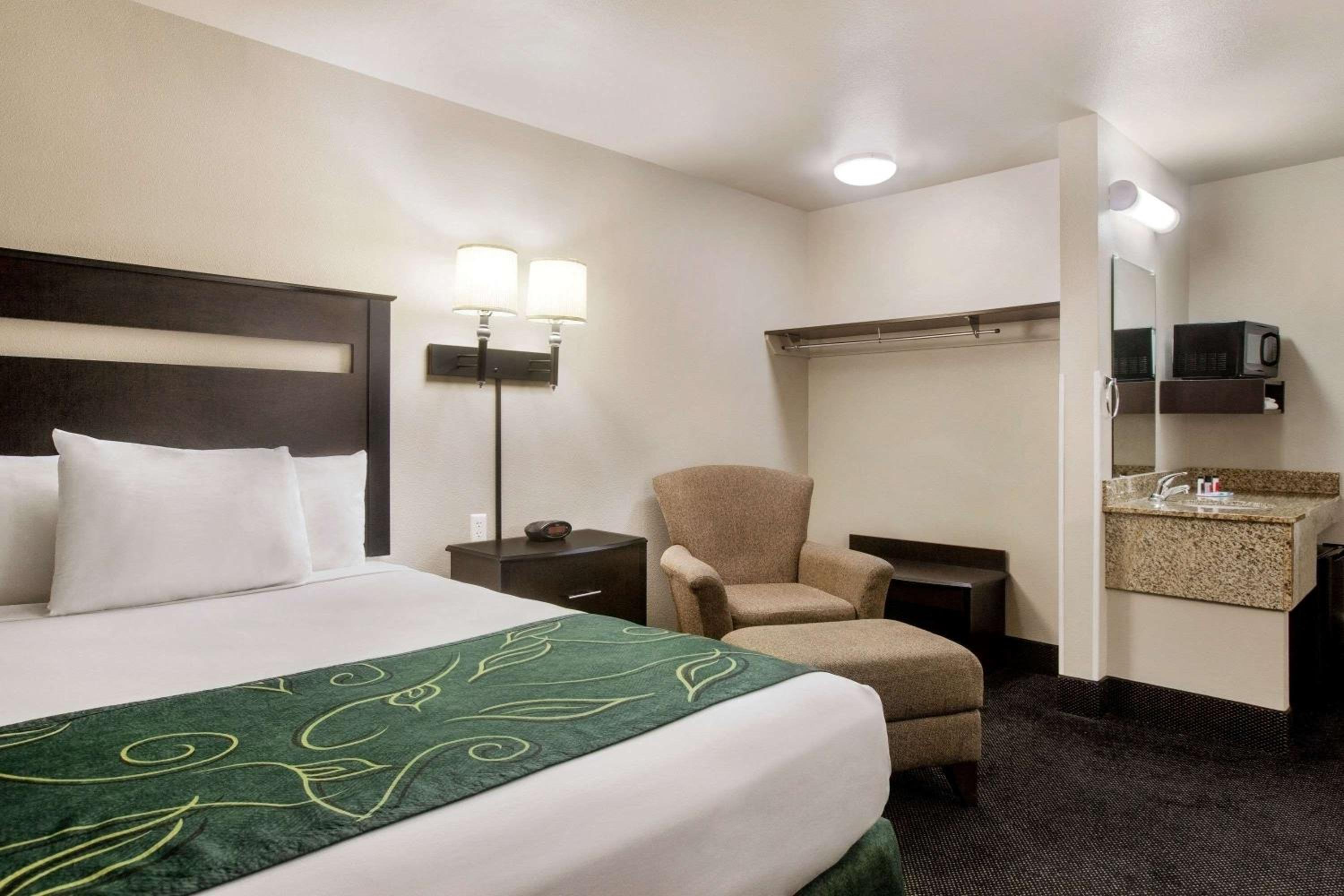 Travelodge by Wyndham Livonia, Foto 21