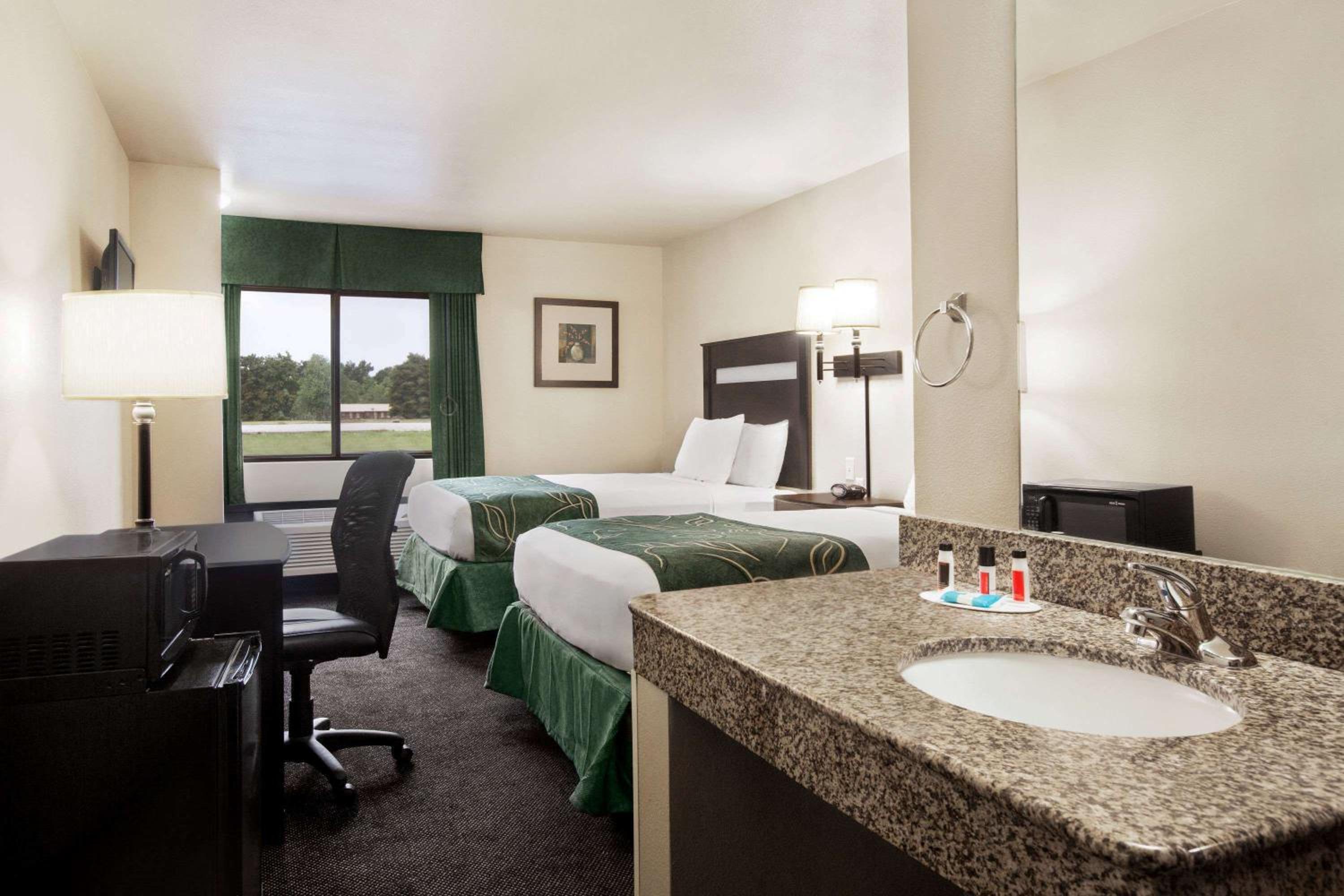 Travelodge by Wyndham Livonia, Foto 11