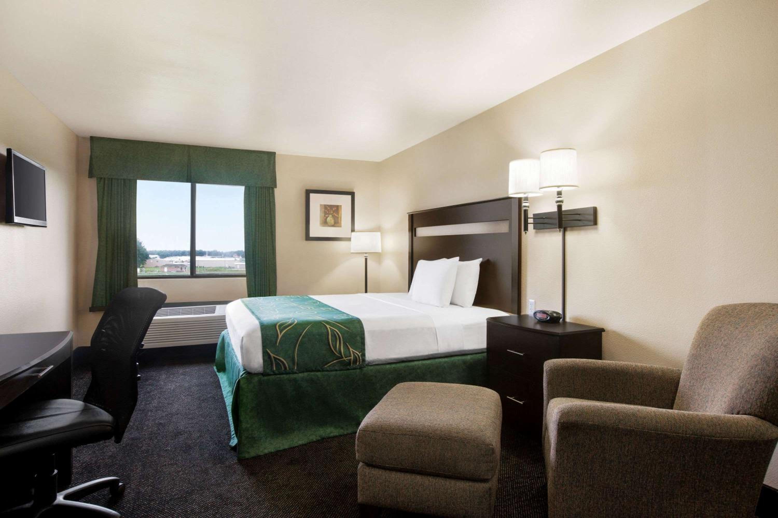 Travelodge by Wyndham Livonia, Foto 12