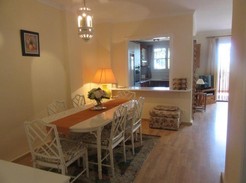 Apartment in El Paraiso - near Puerto Banus view 2