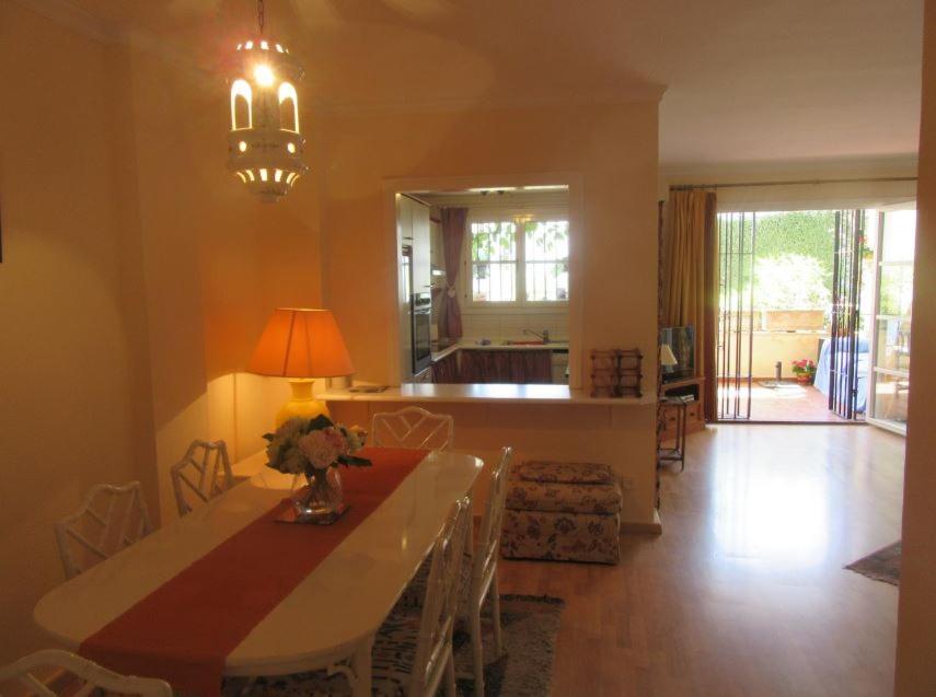 Apartment in El Paraiso - near Puerto Banus view 3