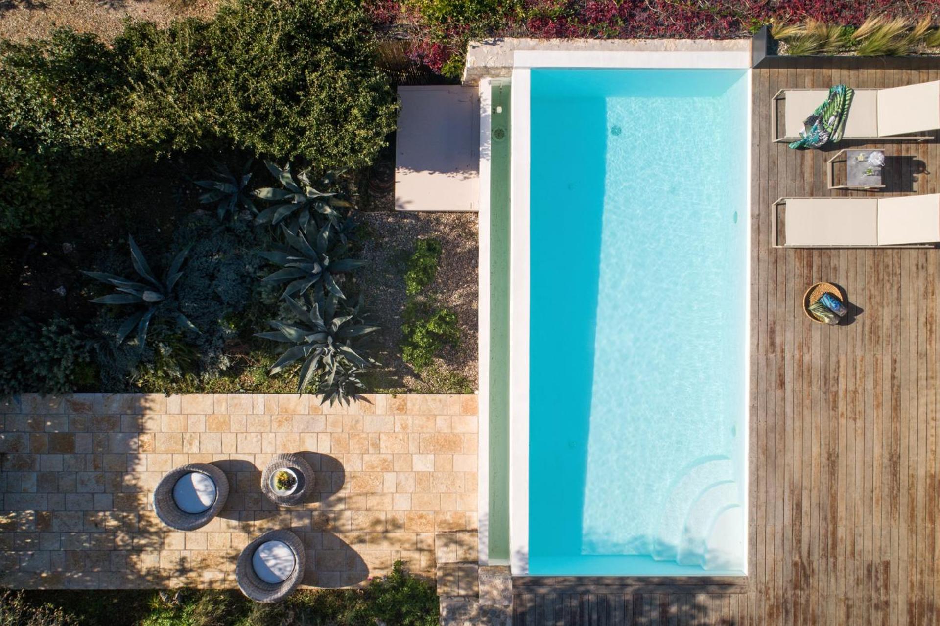 Artblue Villas