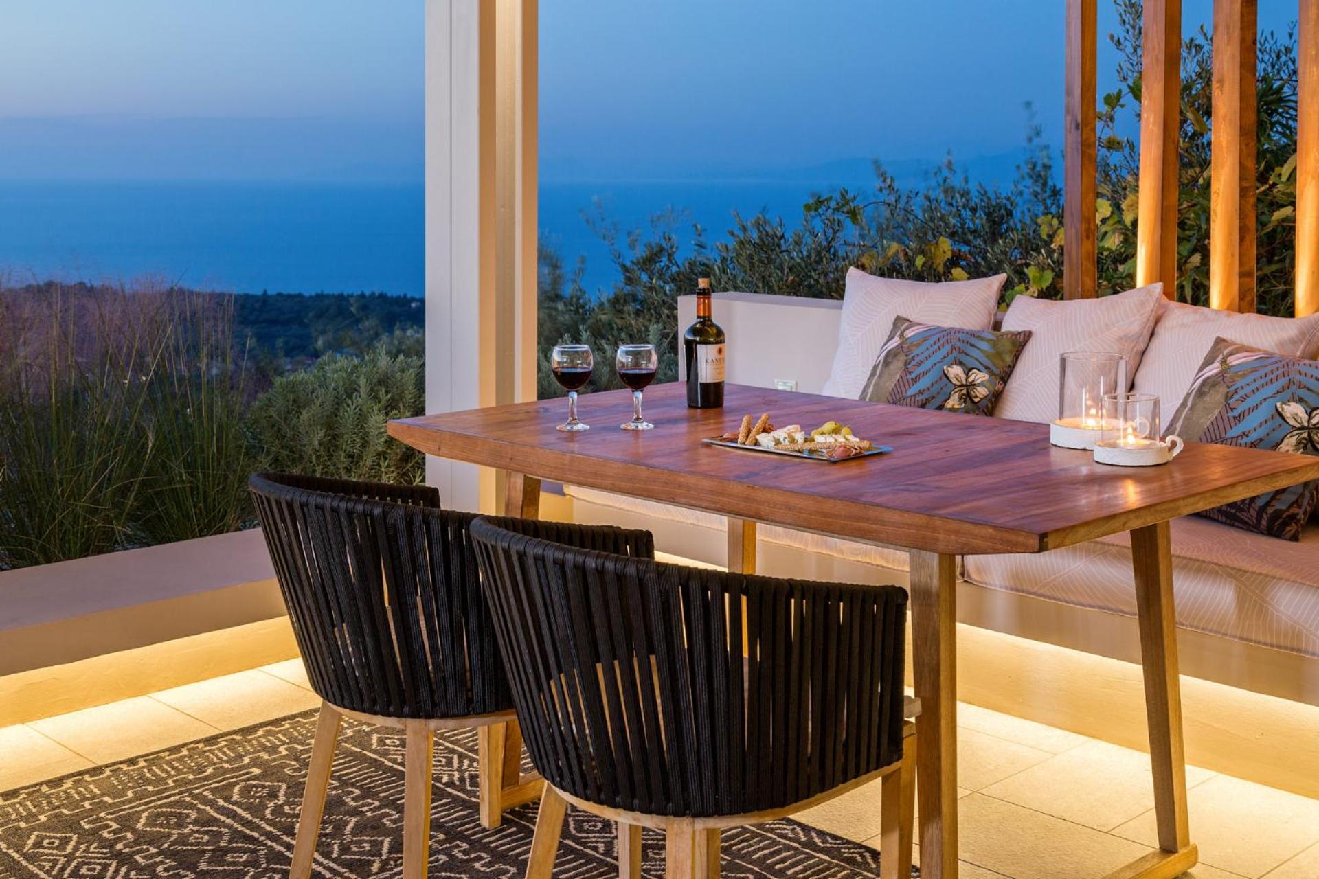 Artblue Villas