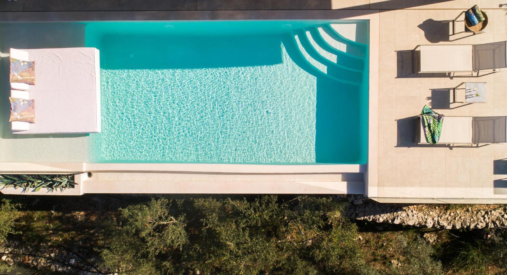 Artblue Villas