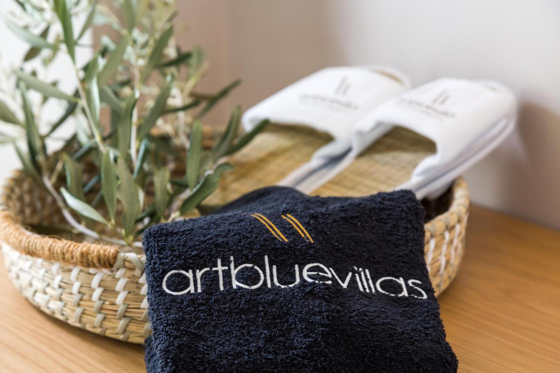 Artblue Villas