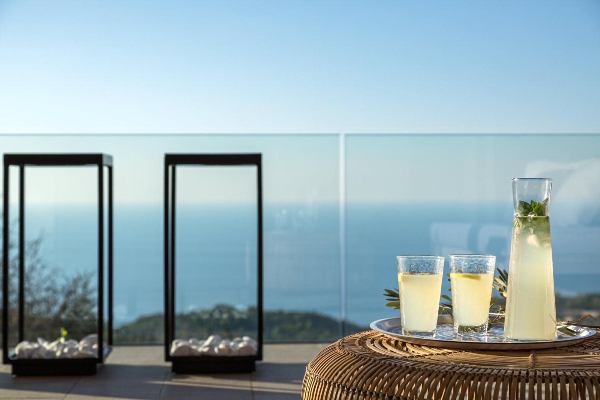 Artblue Villas