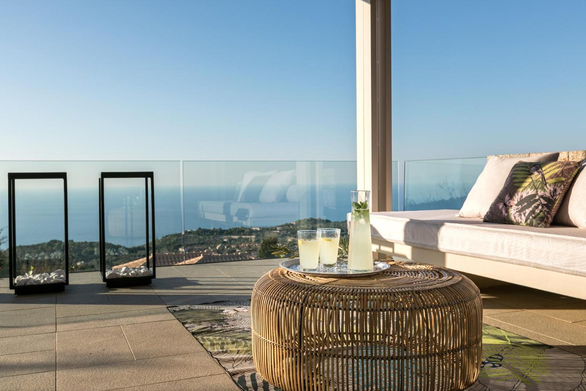 Artblue Villas