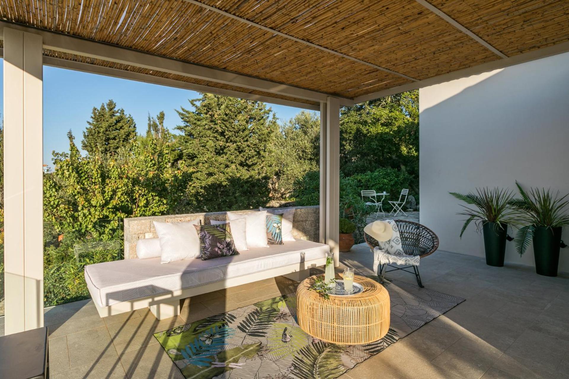 Artblue Villas