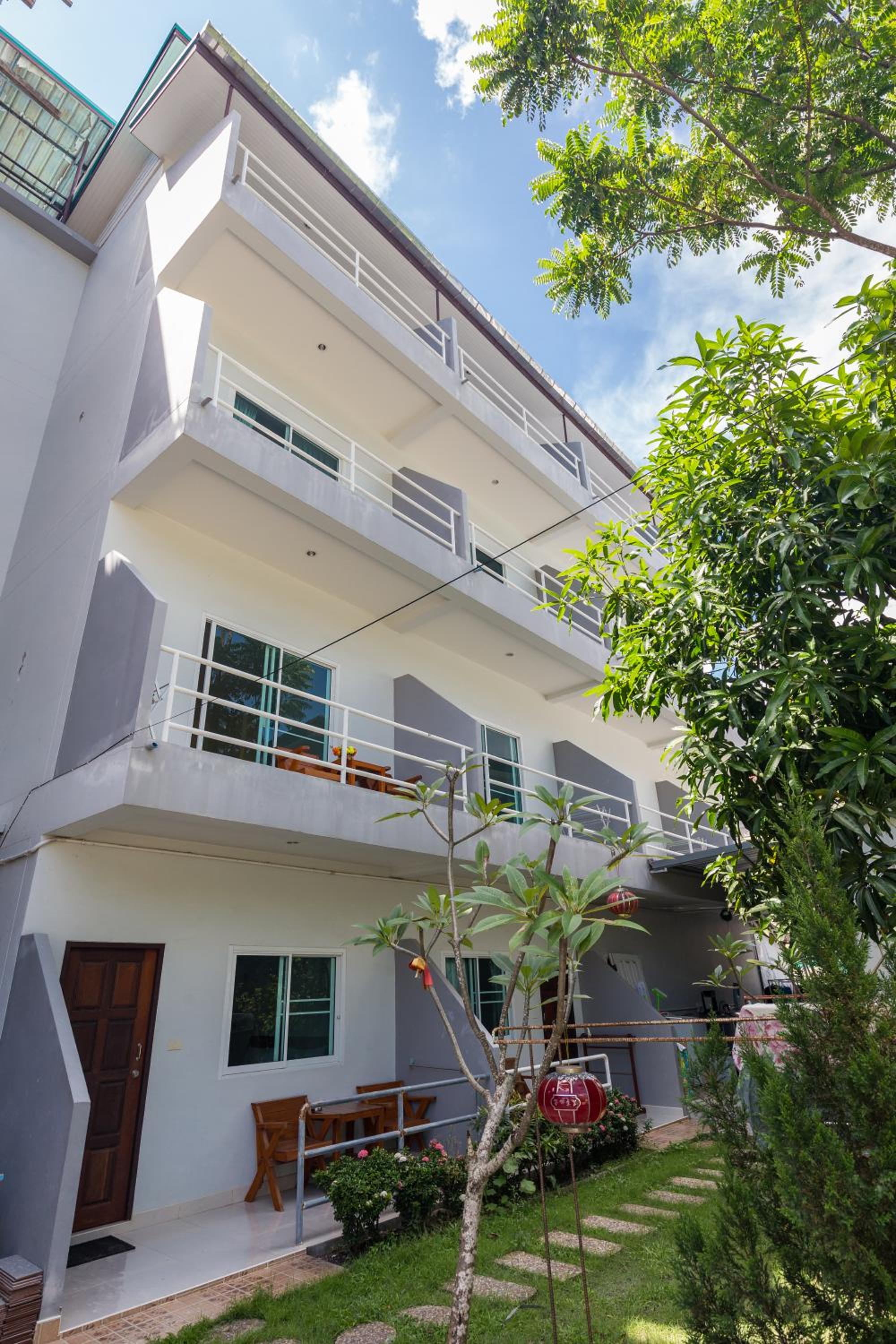 Kasemsuk Hotel Karon view 5