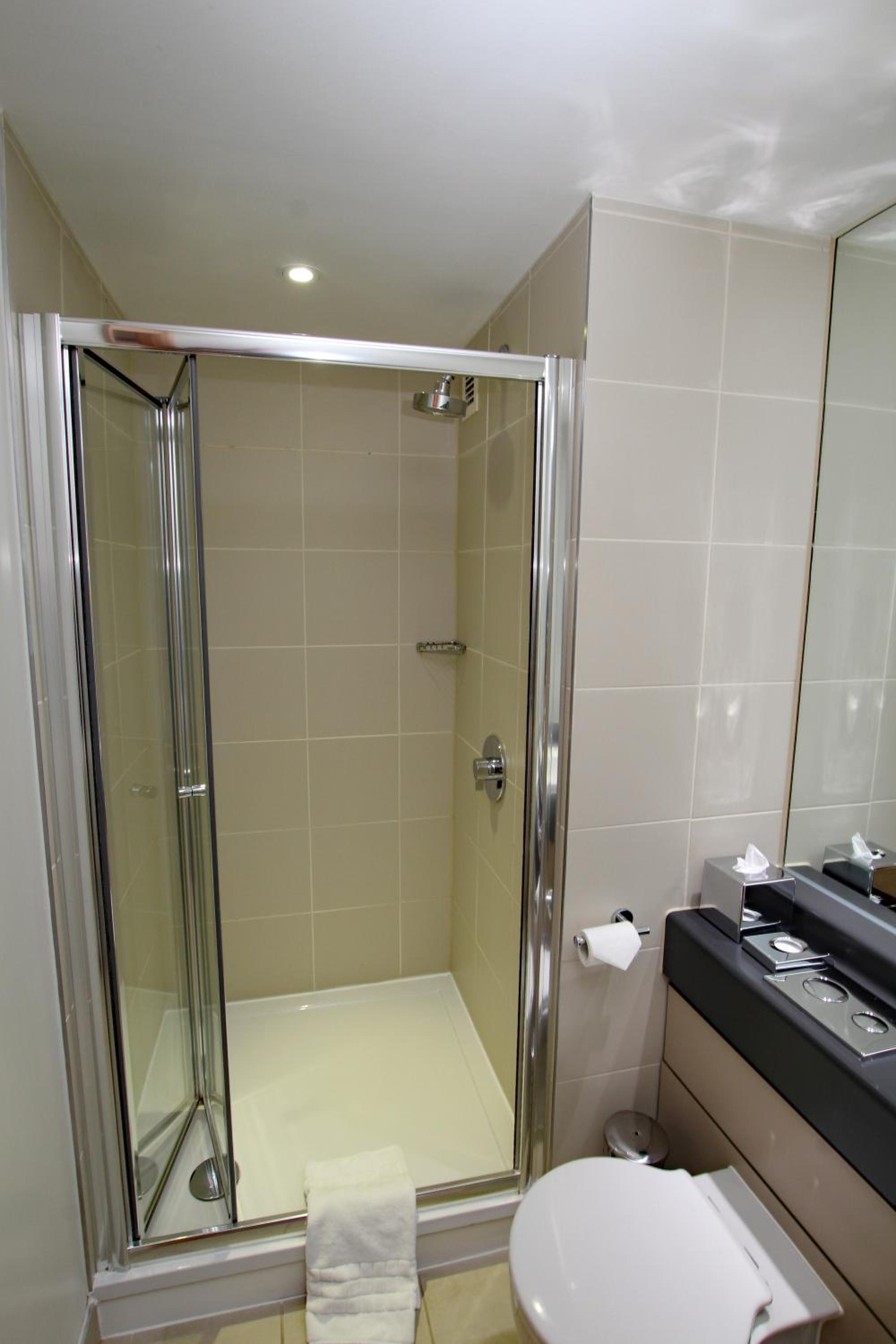 Leicester Vacations - College Court Hotel - Property Image 10