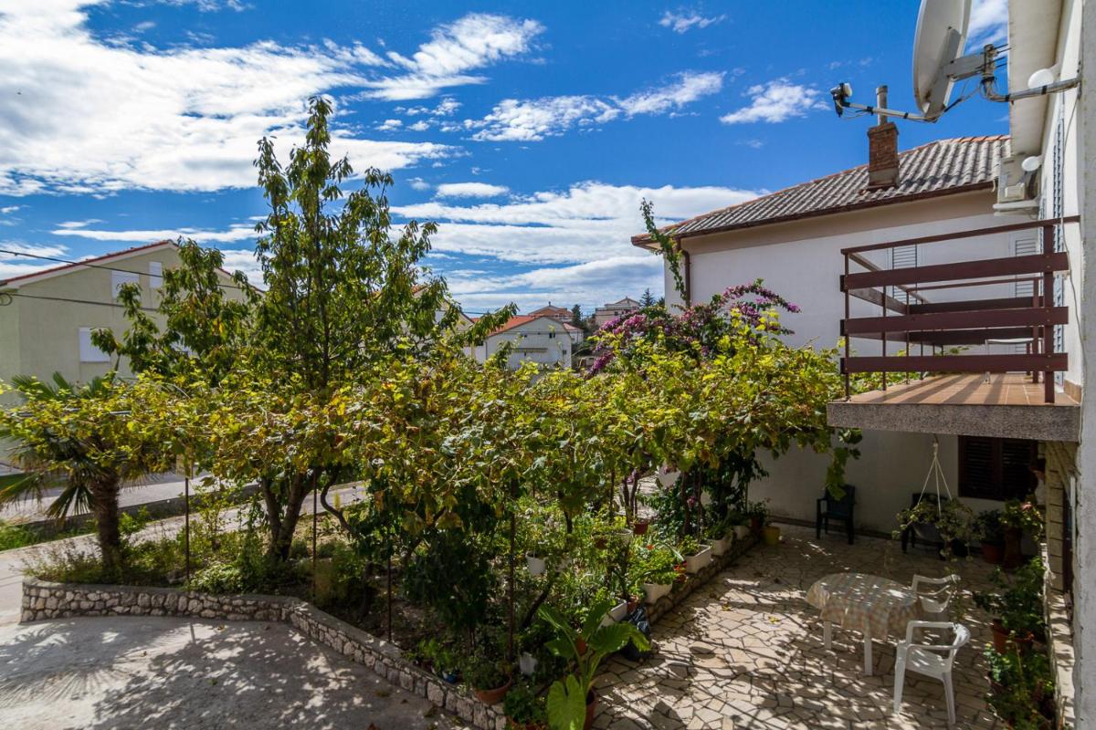 Apartmani Zdenka view 3