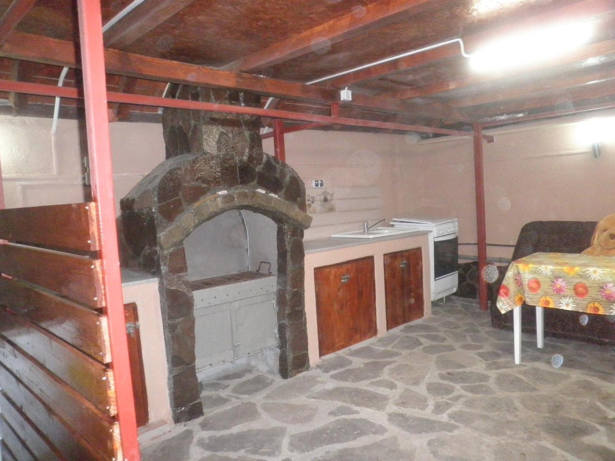 Photo 9