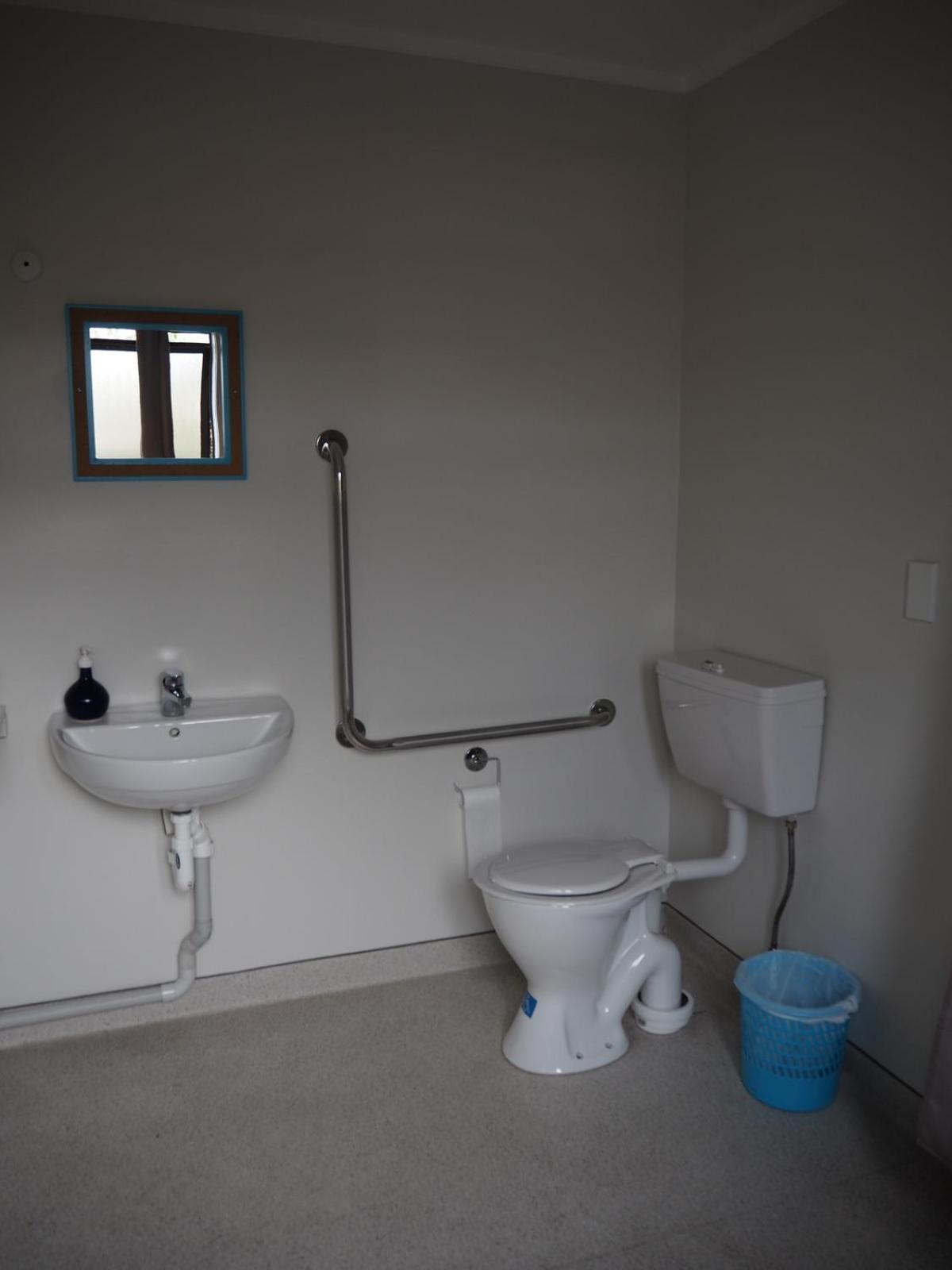 Tasman Bay Backpackers
