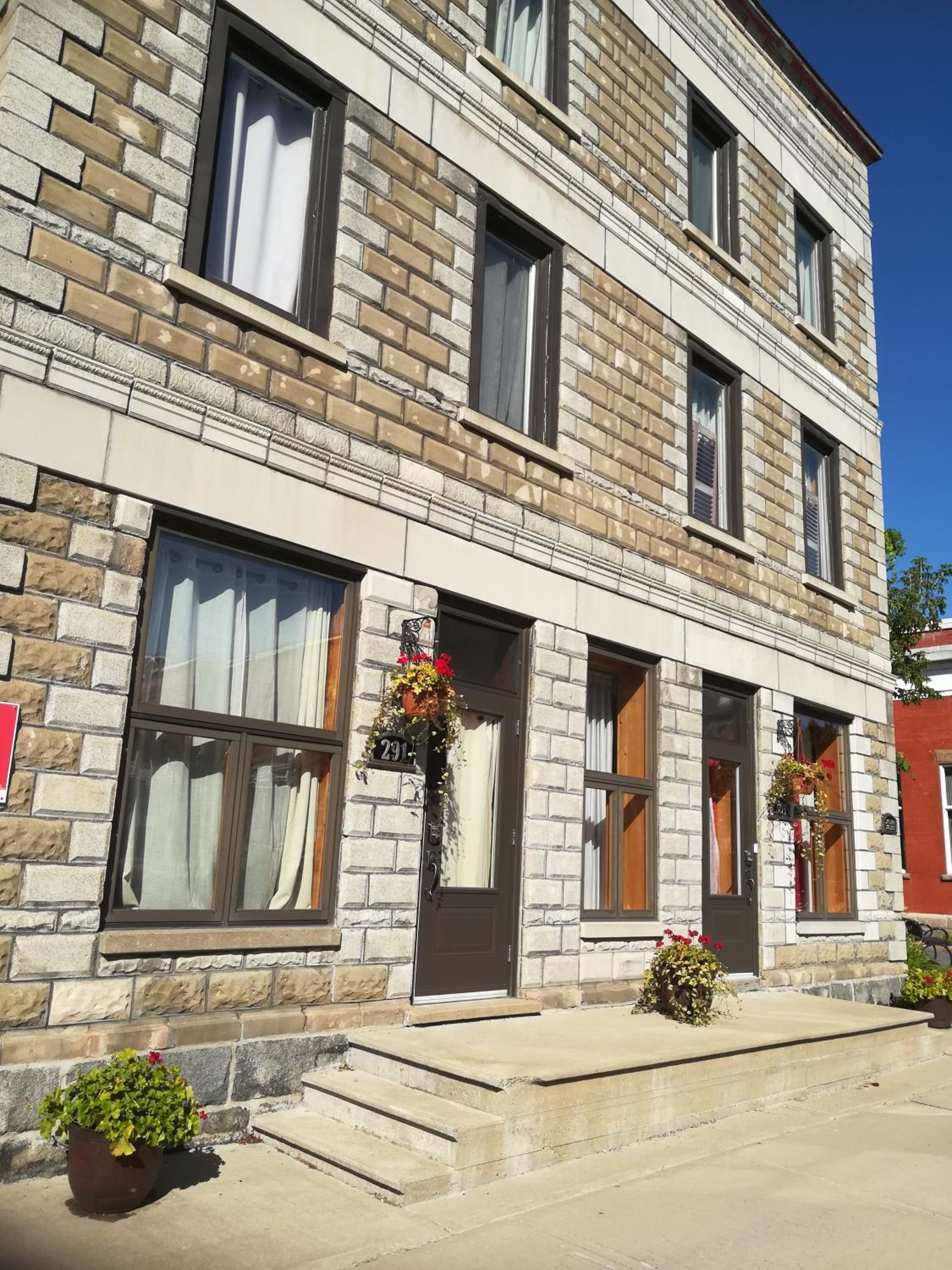 Vieux-Old Farnham Appart-Condotel