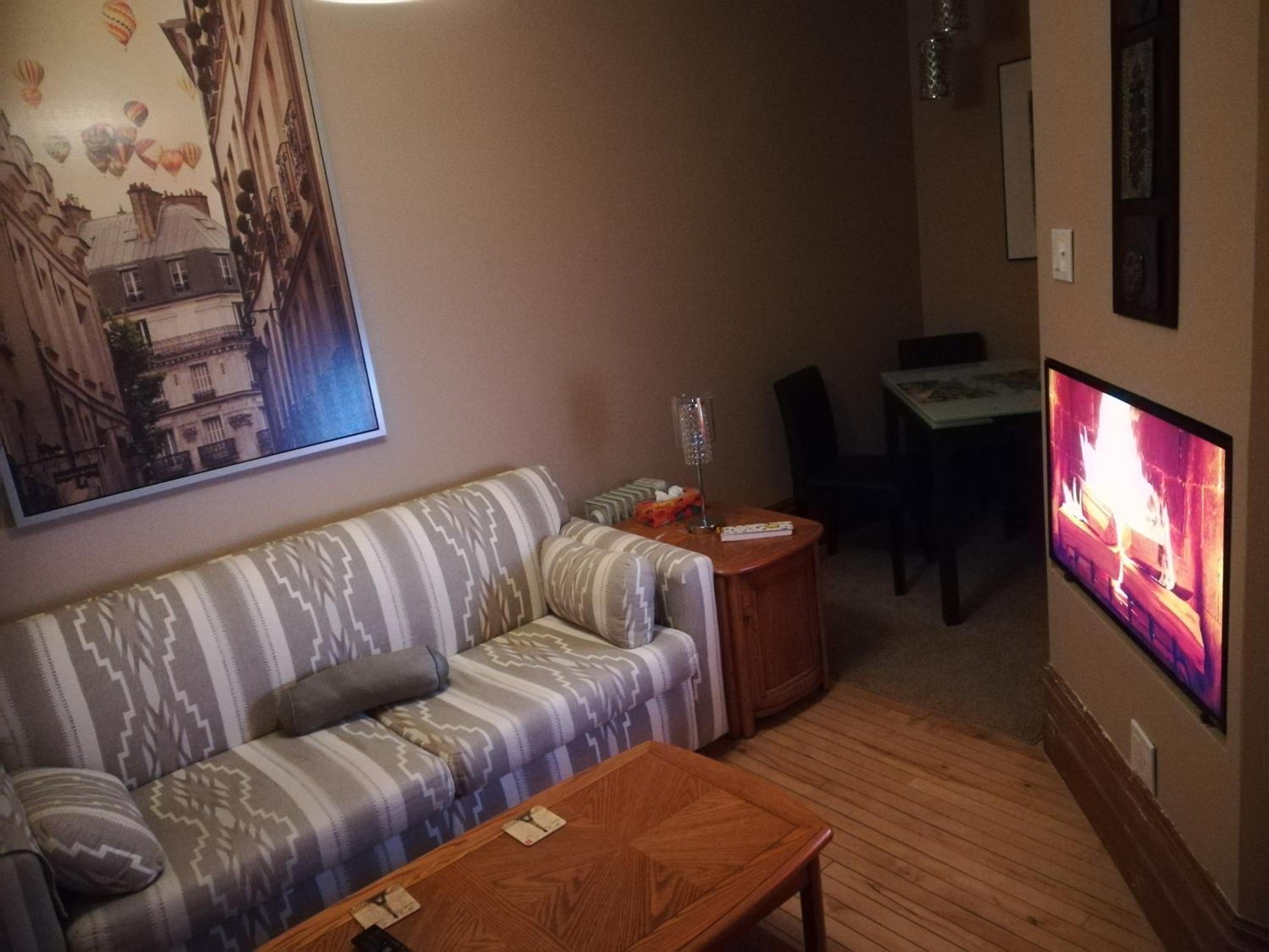 Vieux-Old Farnham Appart-Condotel