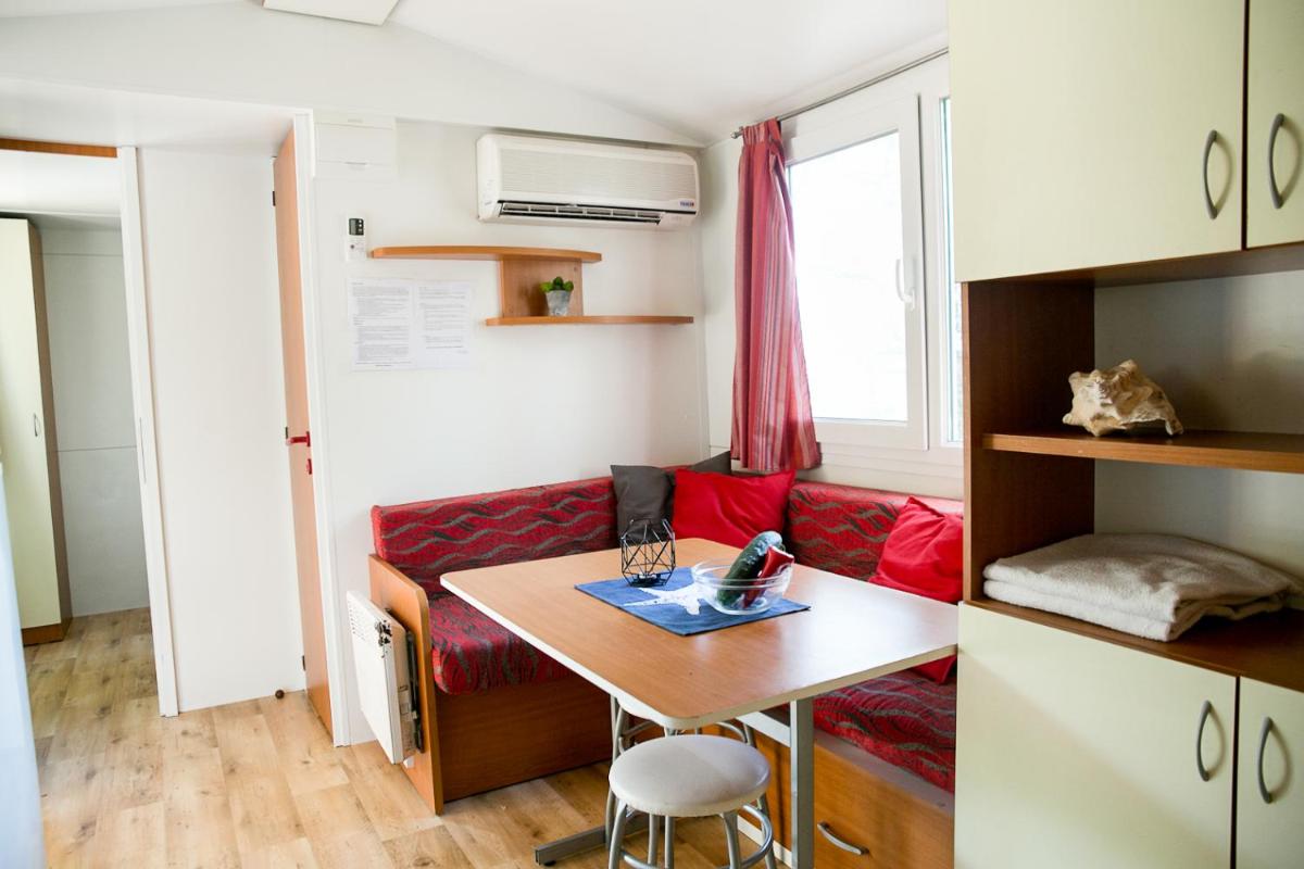 Mobilhome Baška Voda | Kemp Baško Polje view 2