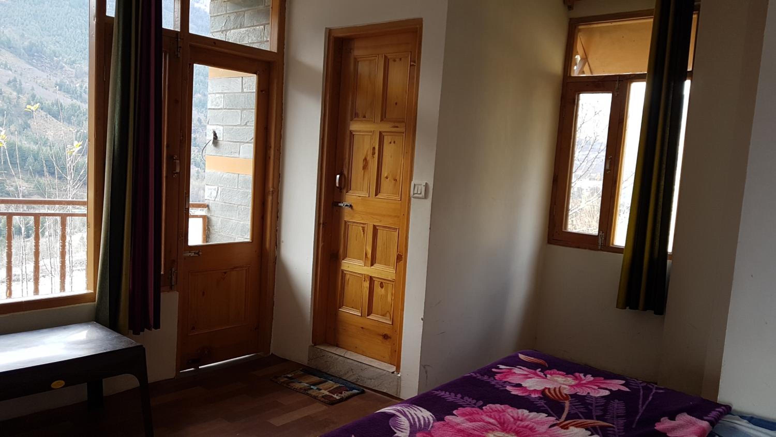 Photo 8