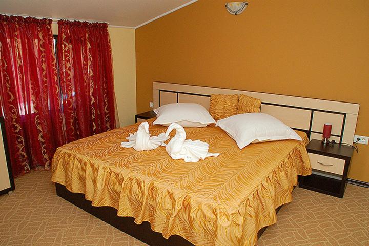 Photo 33