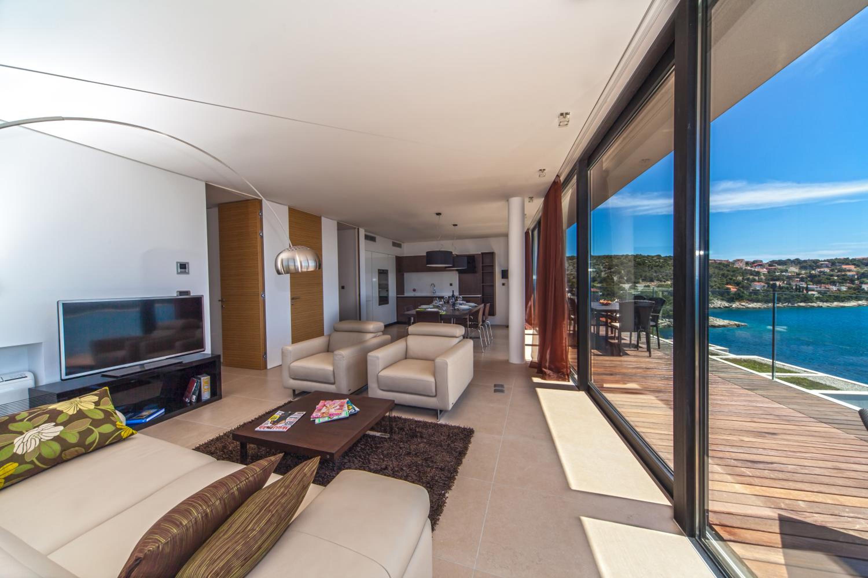 Golden Rays Luxury Villas & Apartments