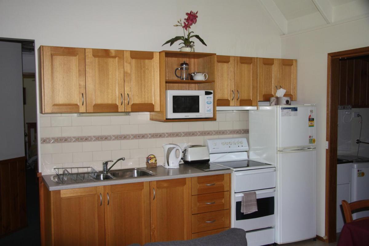 shady brook cottages view 5