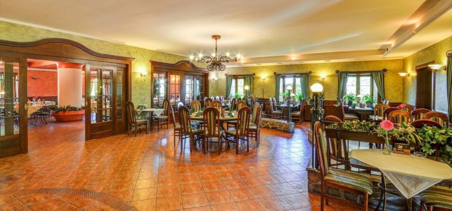 Pension Restaurant Bobrovník