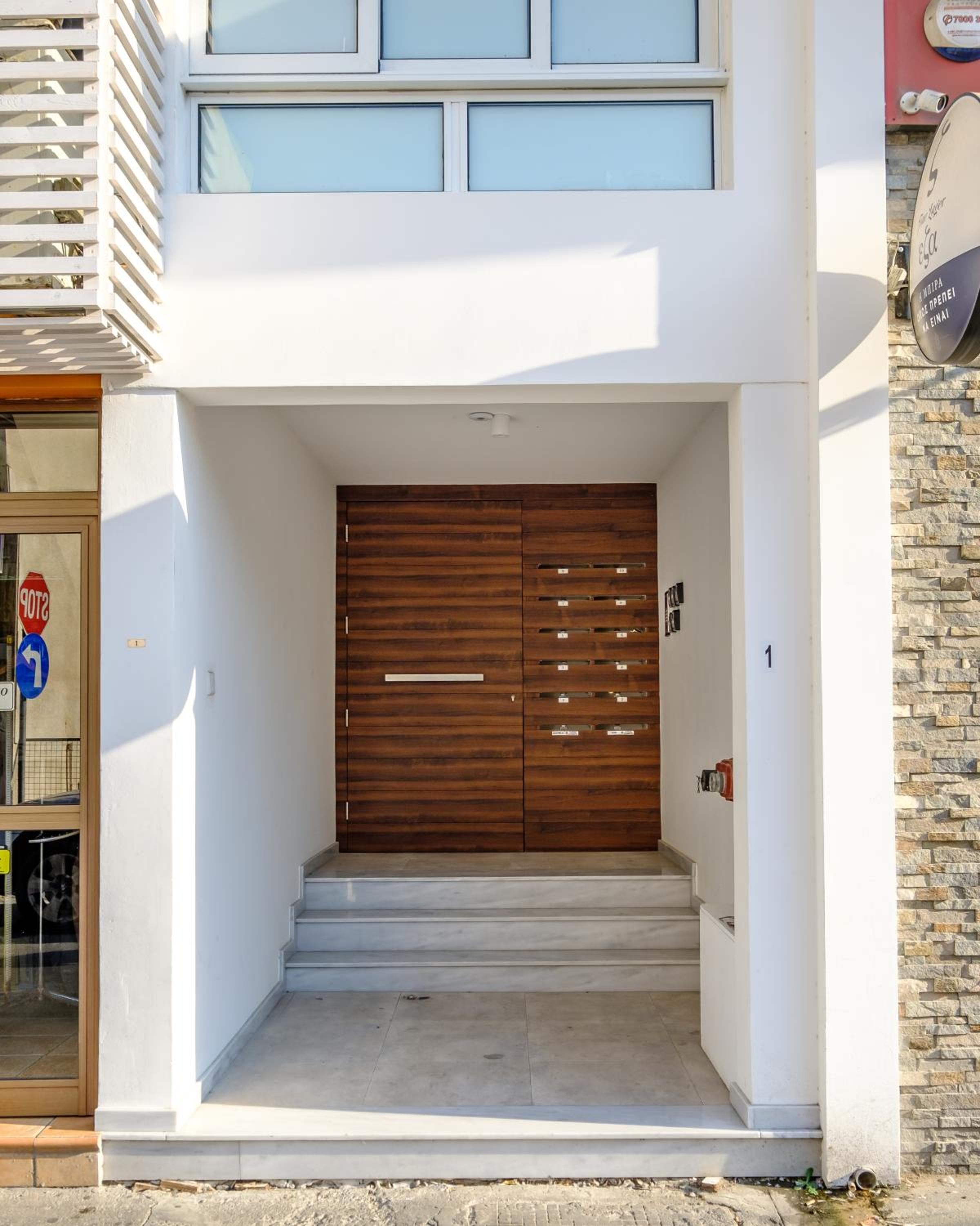 Hotel Lazuli Seaview Apartments 2Bdr - Image 1