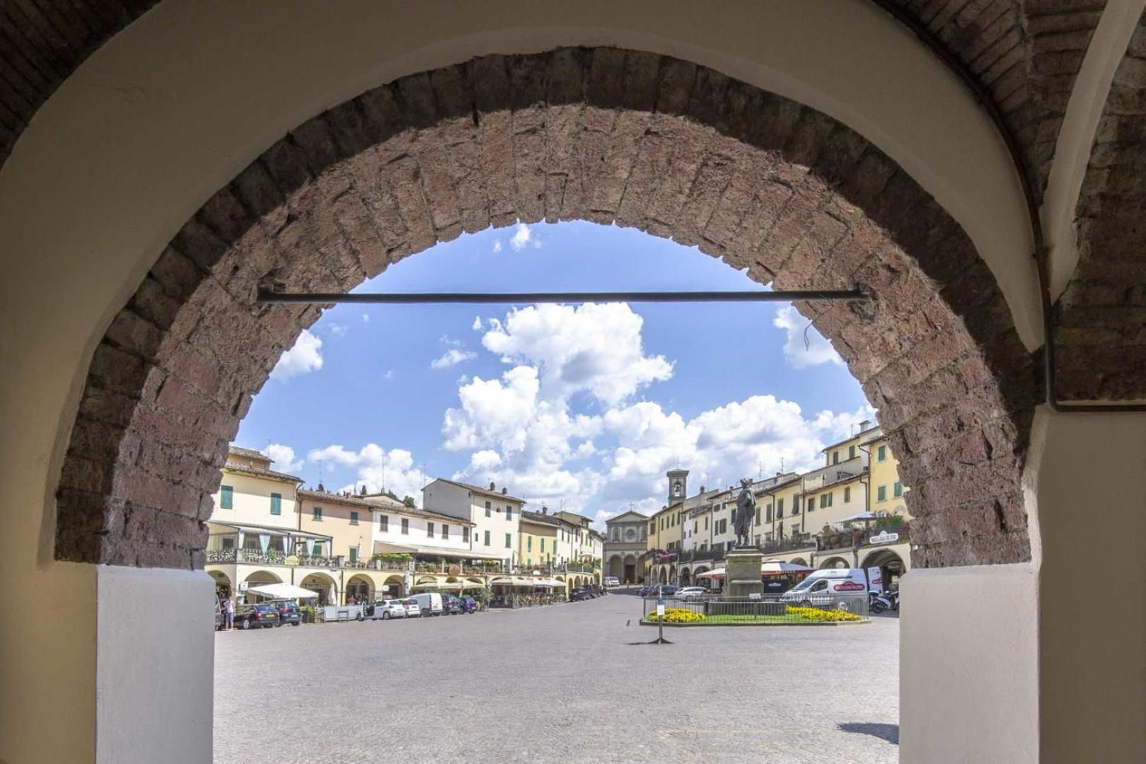 Suite Greve in Chianti view 3
