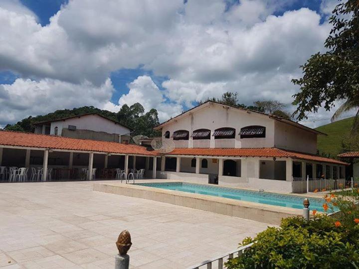 Sitio cachoeira de macacu