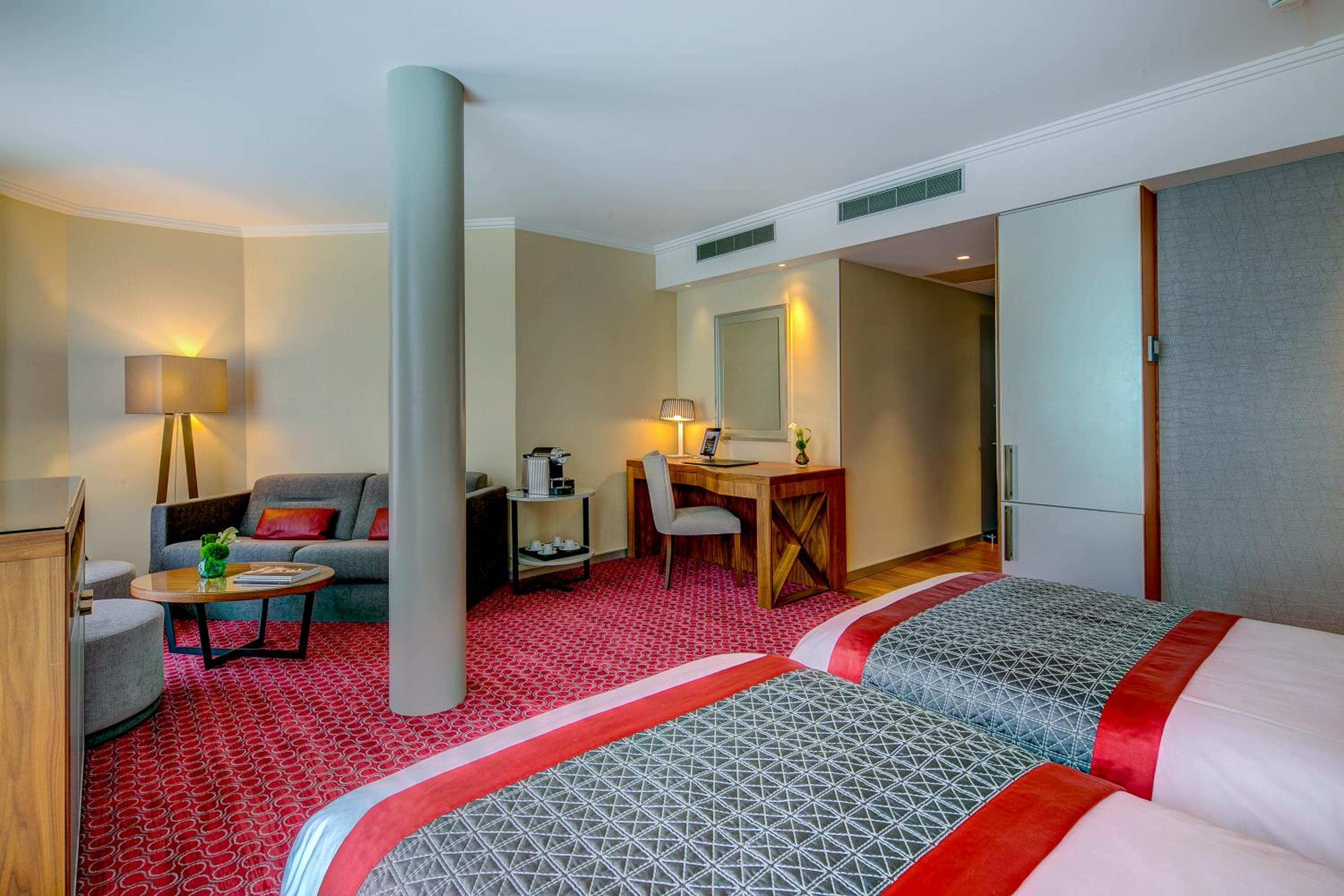 Geneva Vacations - Fairmont Grand Hotel Geneva - Property Image 60