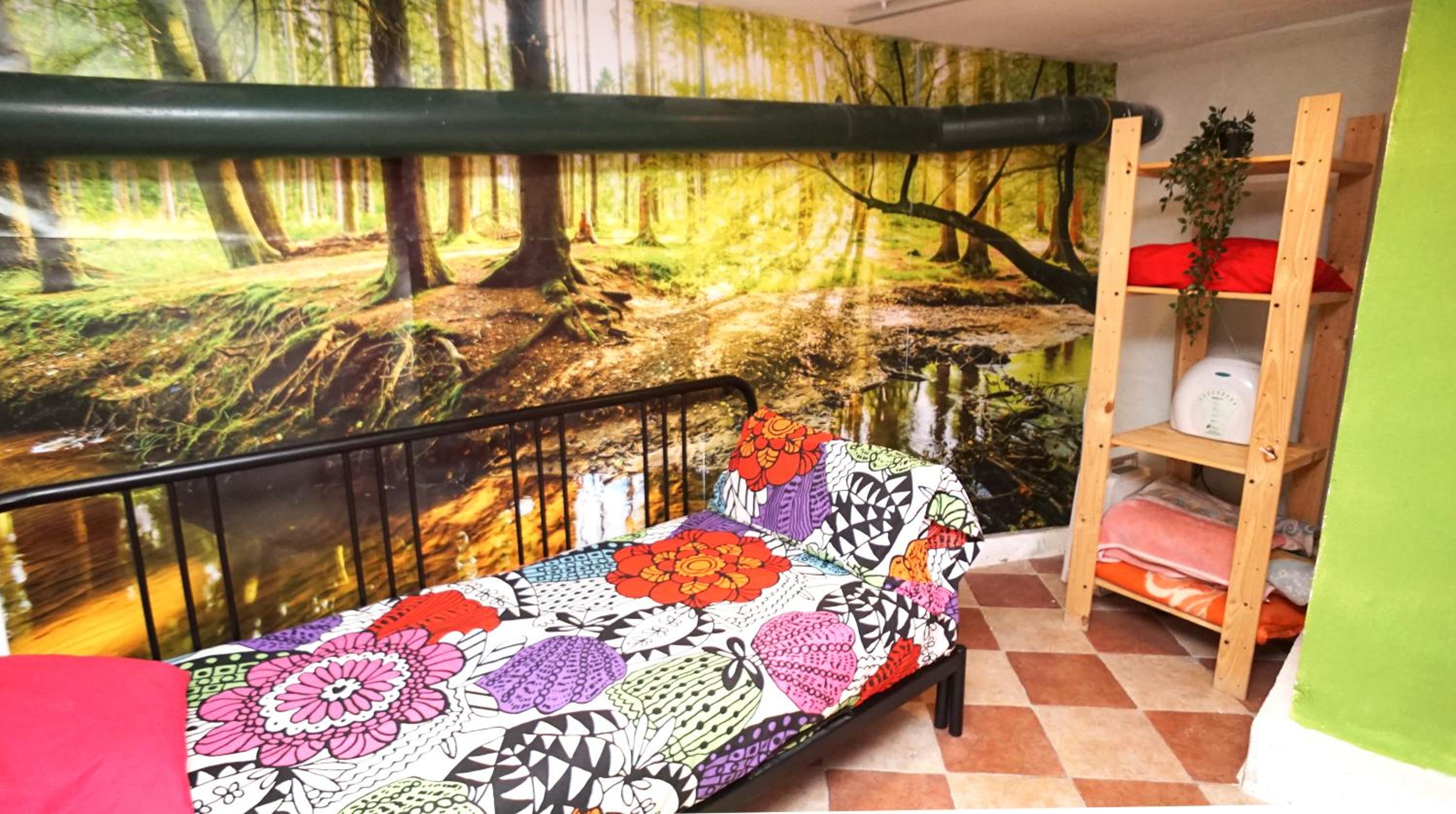 hotel room