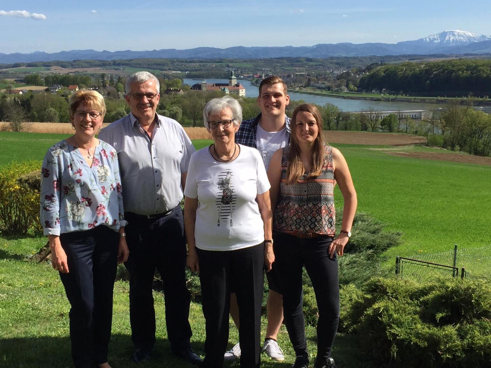 Privatzimmer und Ferienwohnungen Leeb