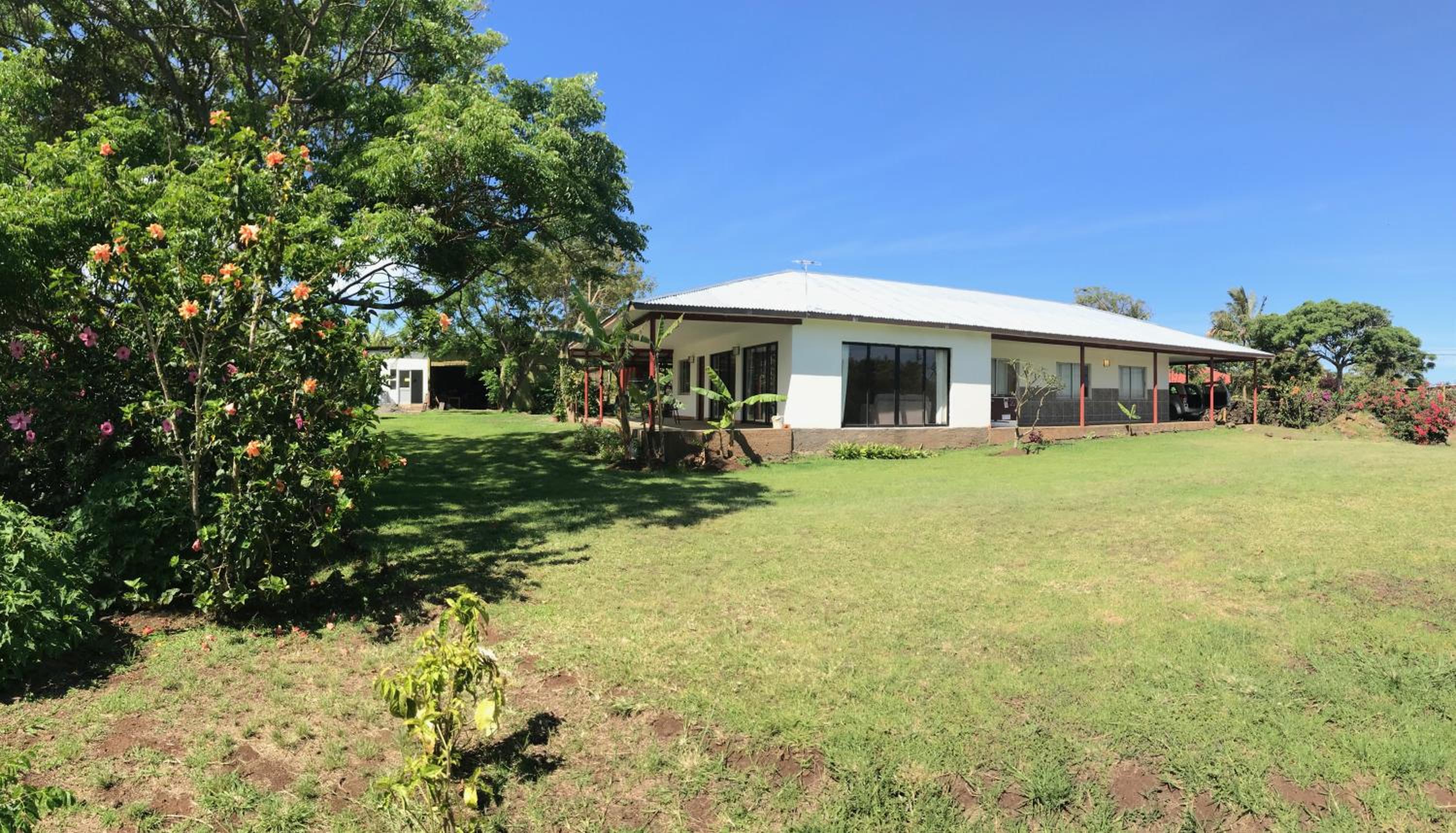Cabañas Tautira view 5