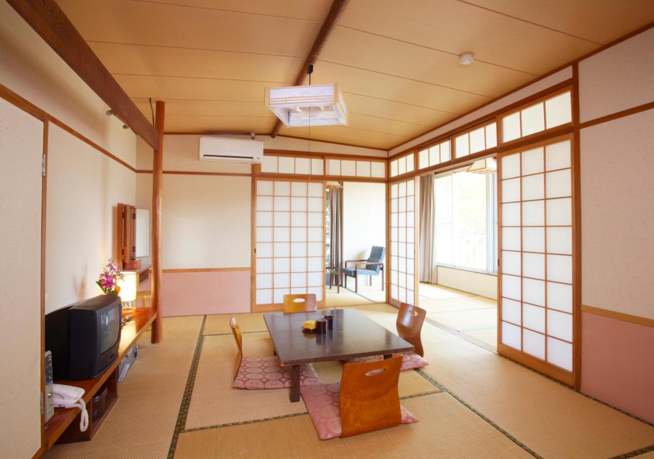 Unzen Iwaki Ryokan view 2