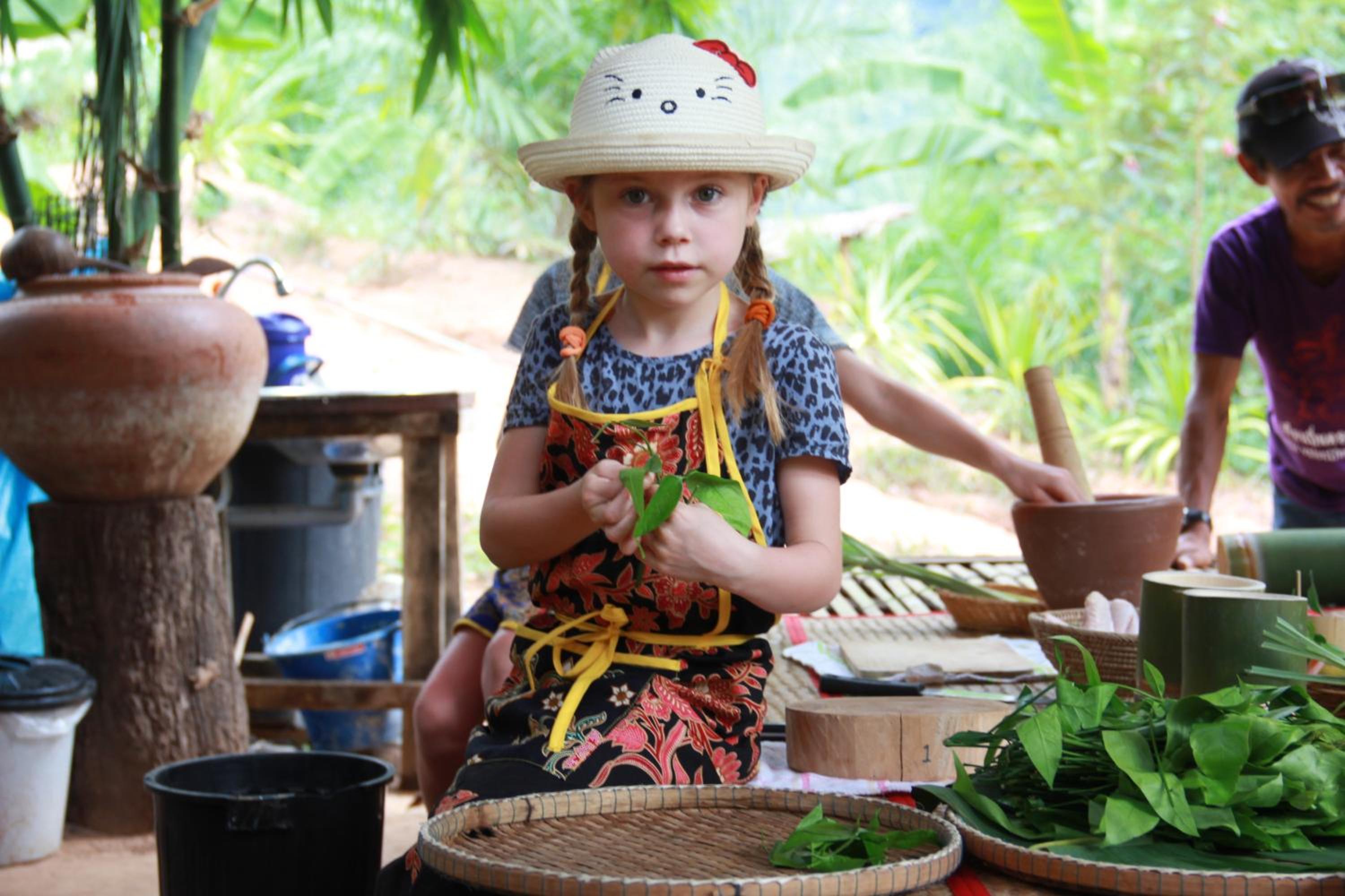 Khao Sok Riverside Cottages