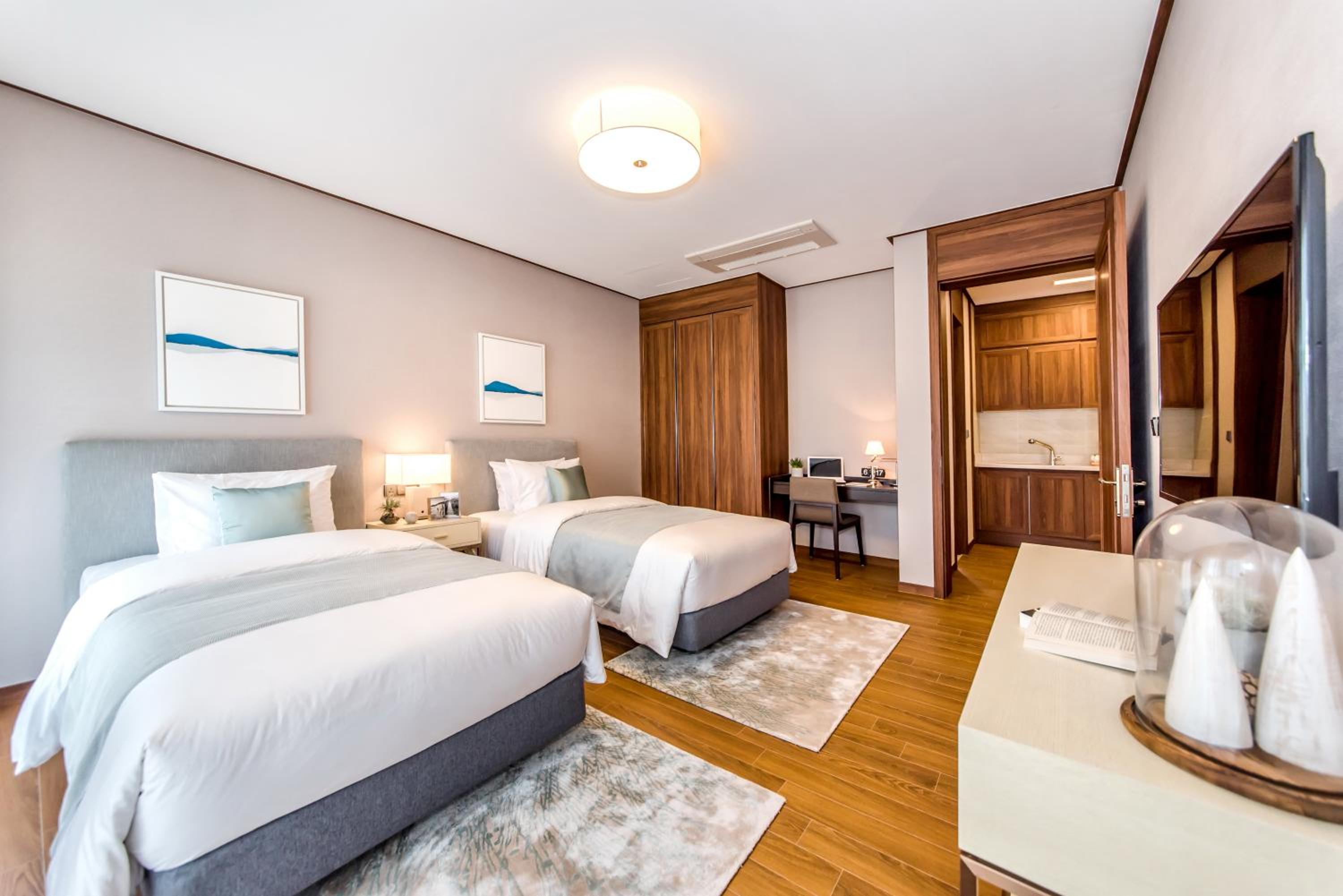 Camphortree Hotel and Resort