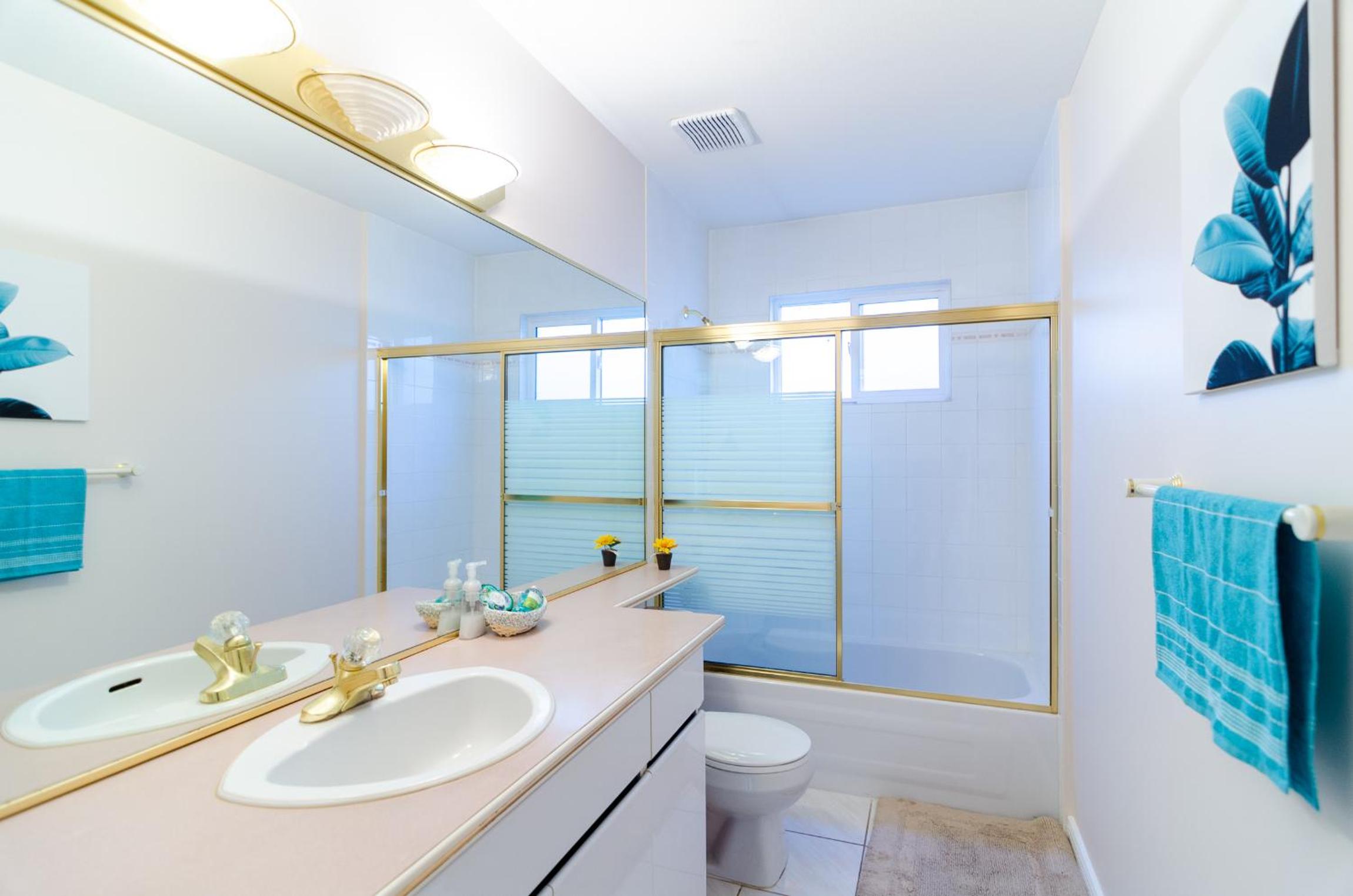 Great Guest Suite in a Gorgeous House view 5