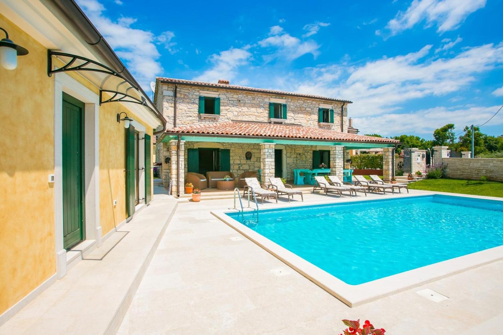 Charming Villa Luce Ribari in Istria Countryside view 5