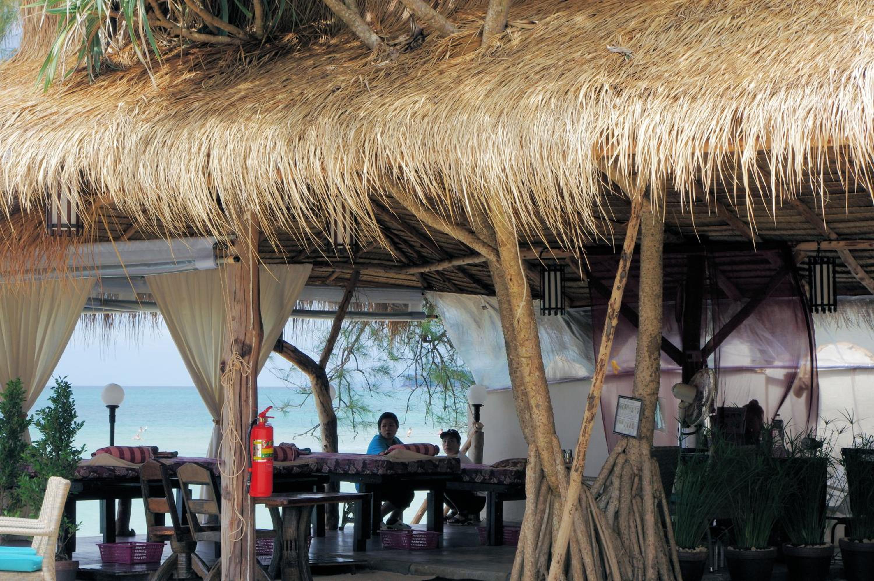 Thai House Beach Resort